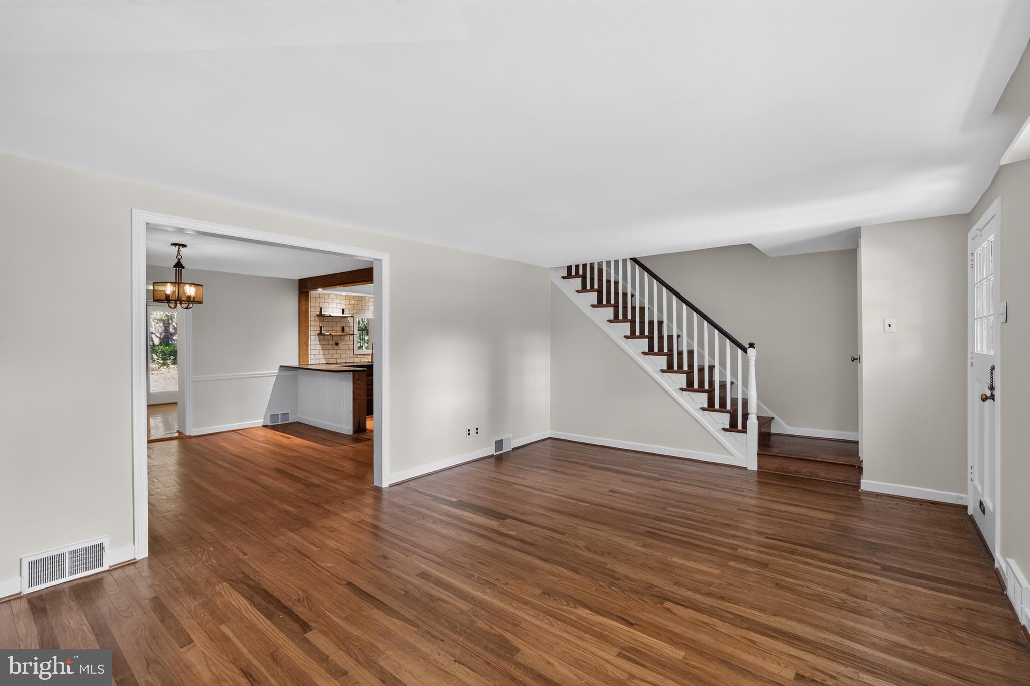216 HURON AVENUE