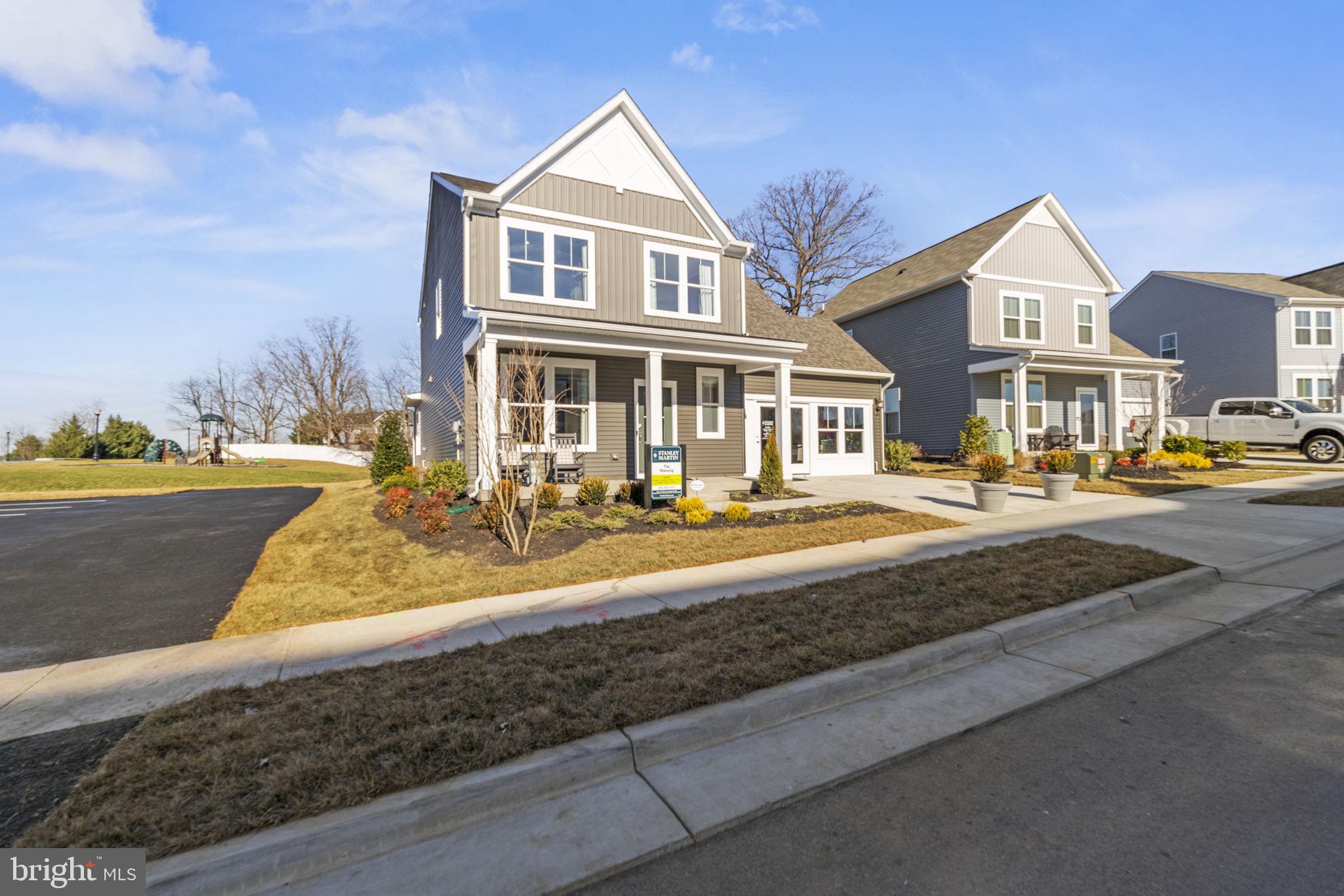 PRESIDENTS POINTE - Residential