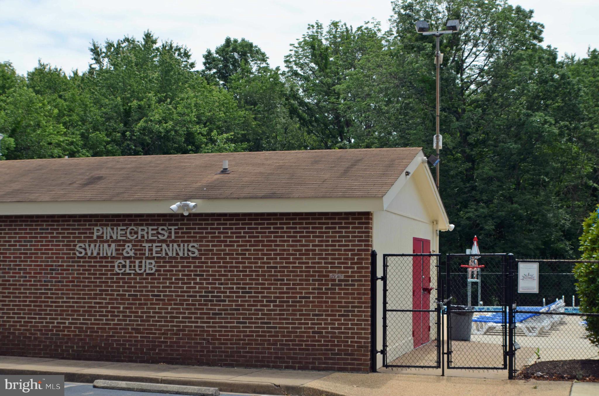 FOX MILL ESTATES - Residential