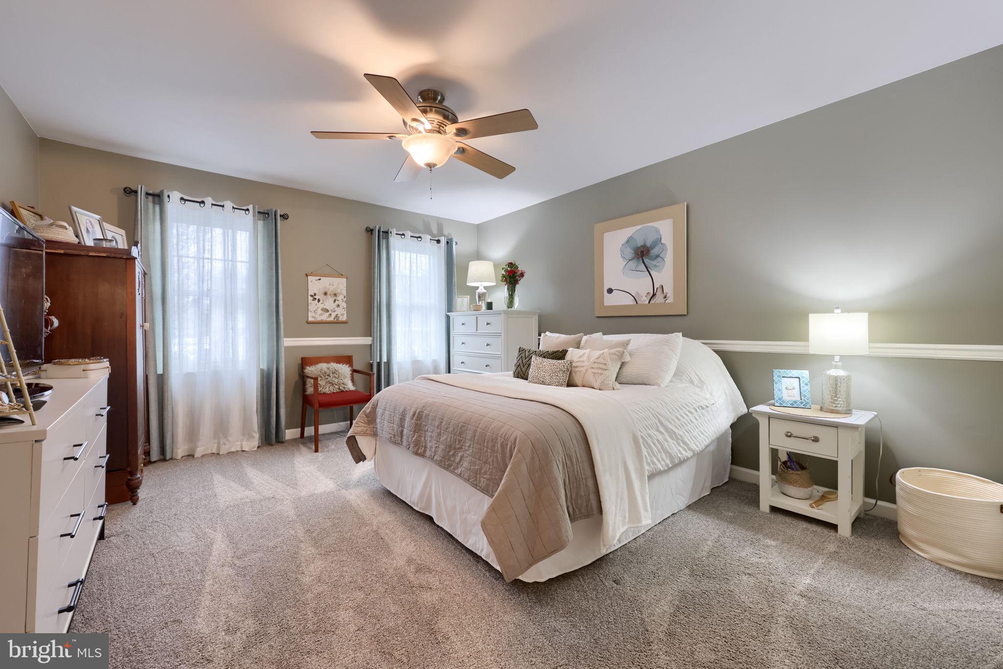 WOODS EDGE - Residential