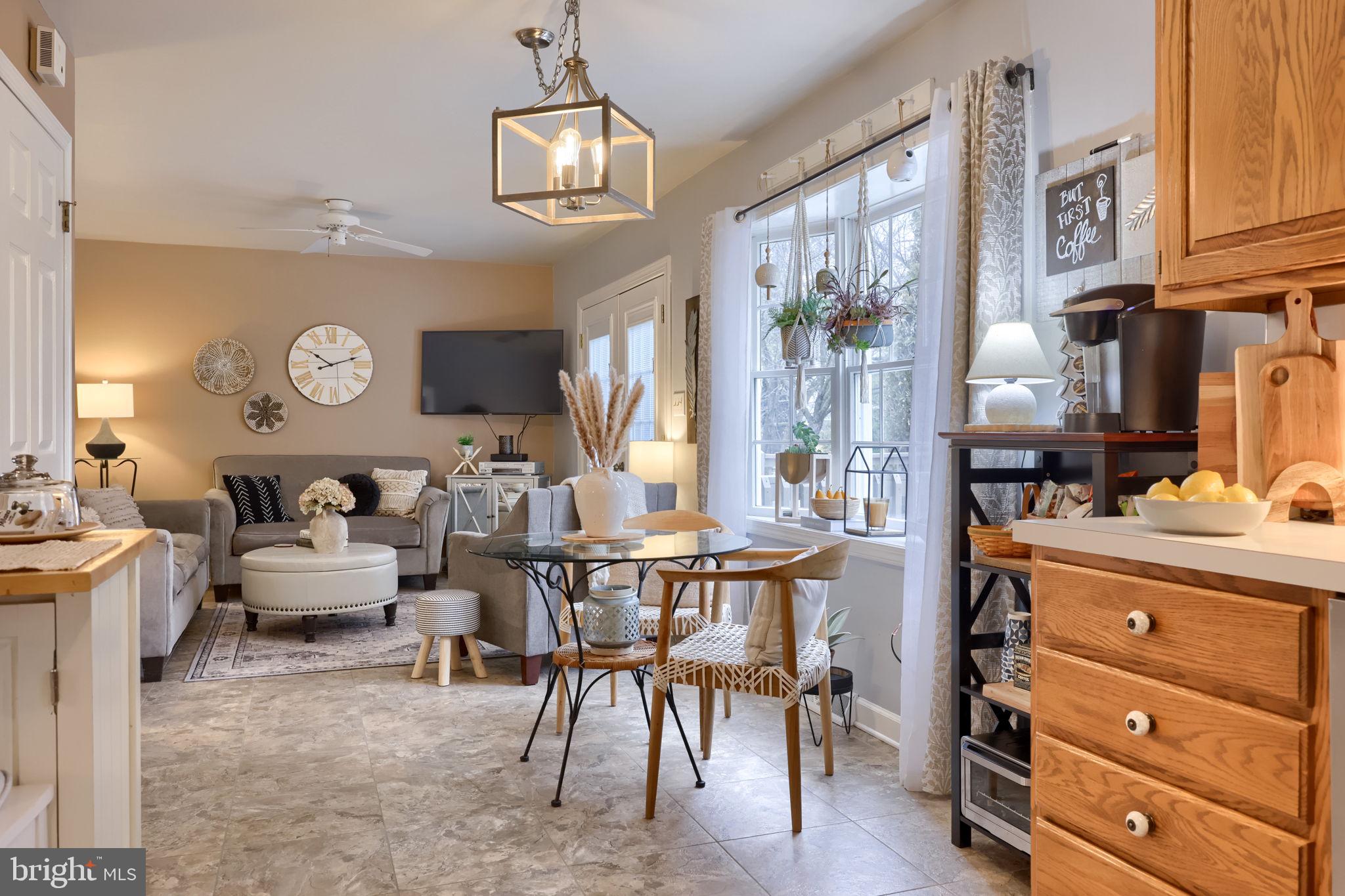 WOODS EDGE - Residential