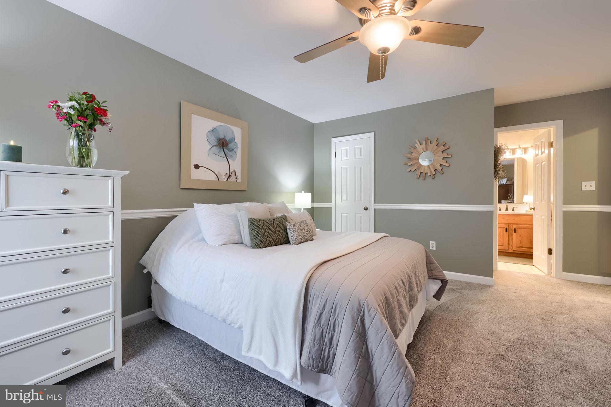 WOODS EDGE - Residential