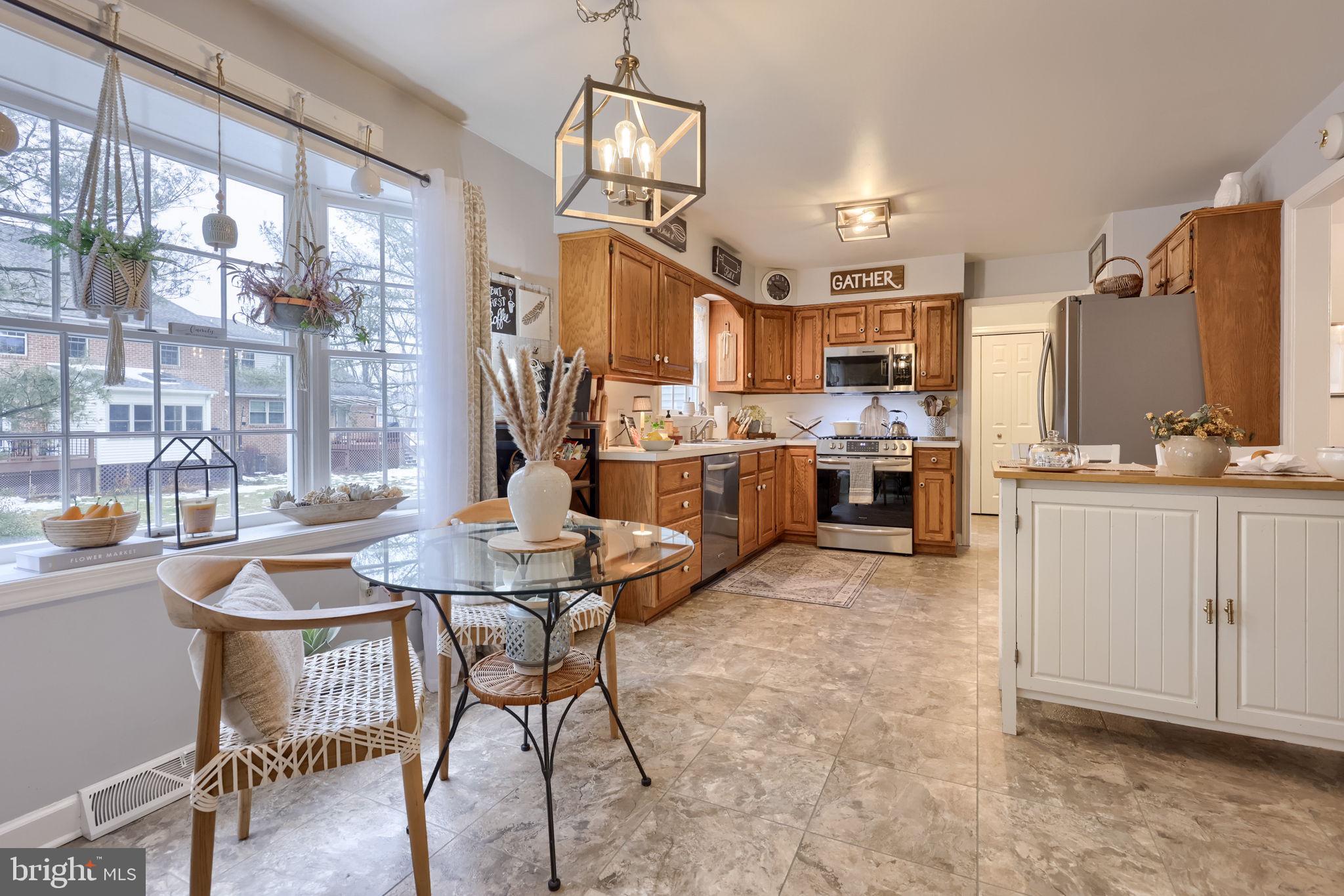 WOODS EDGE - Residential