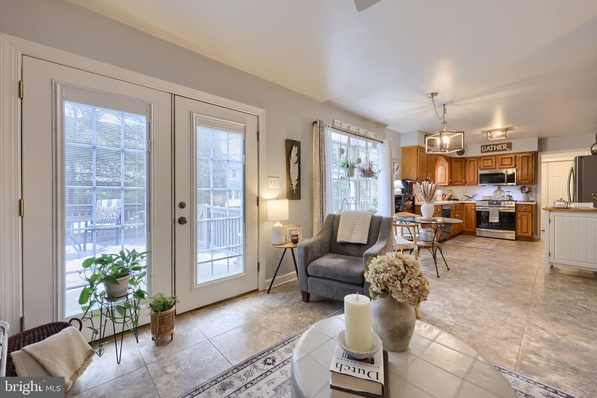 WOODS EDGE - Residential