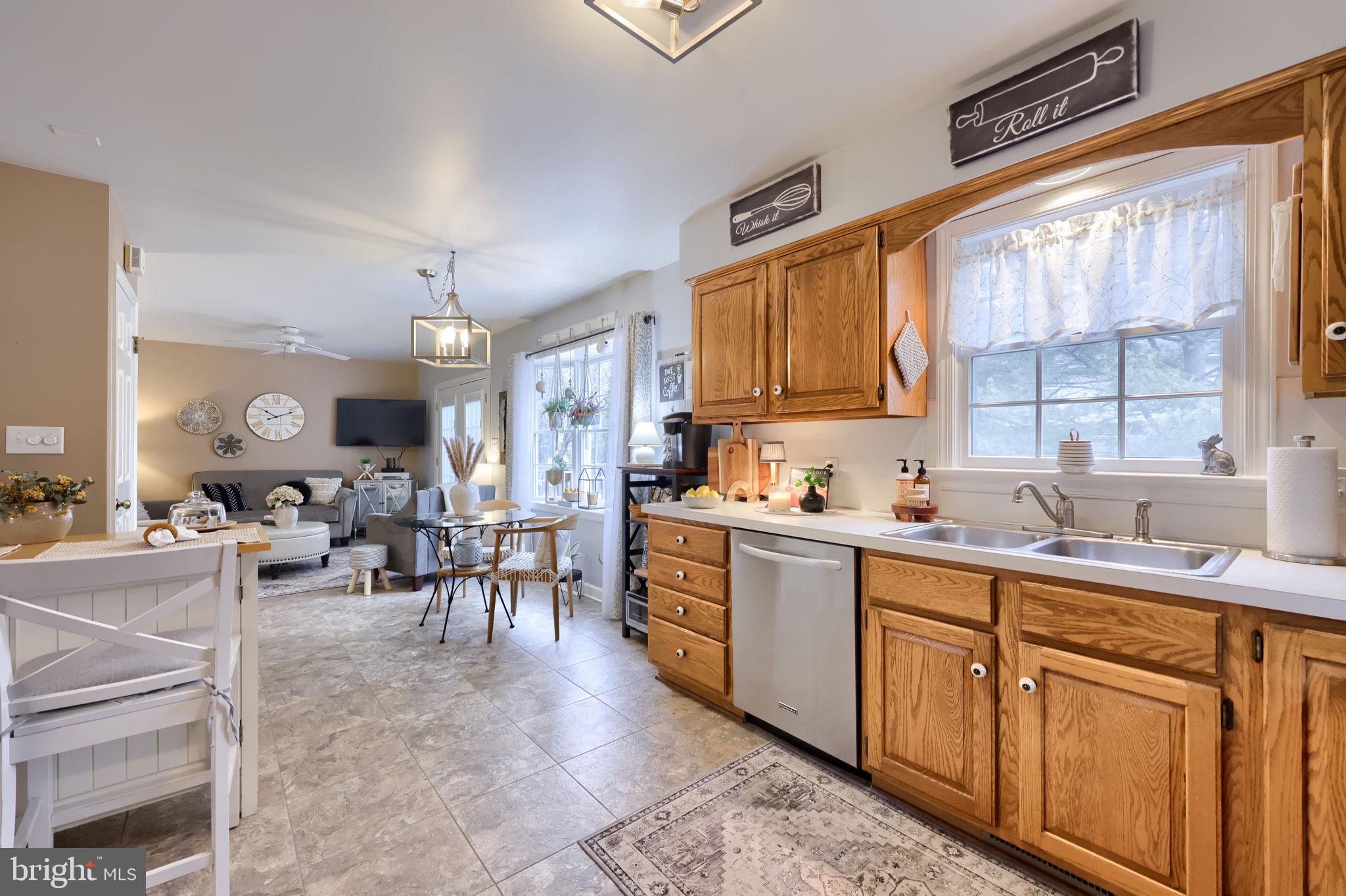 WOODS EDGE - Residential