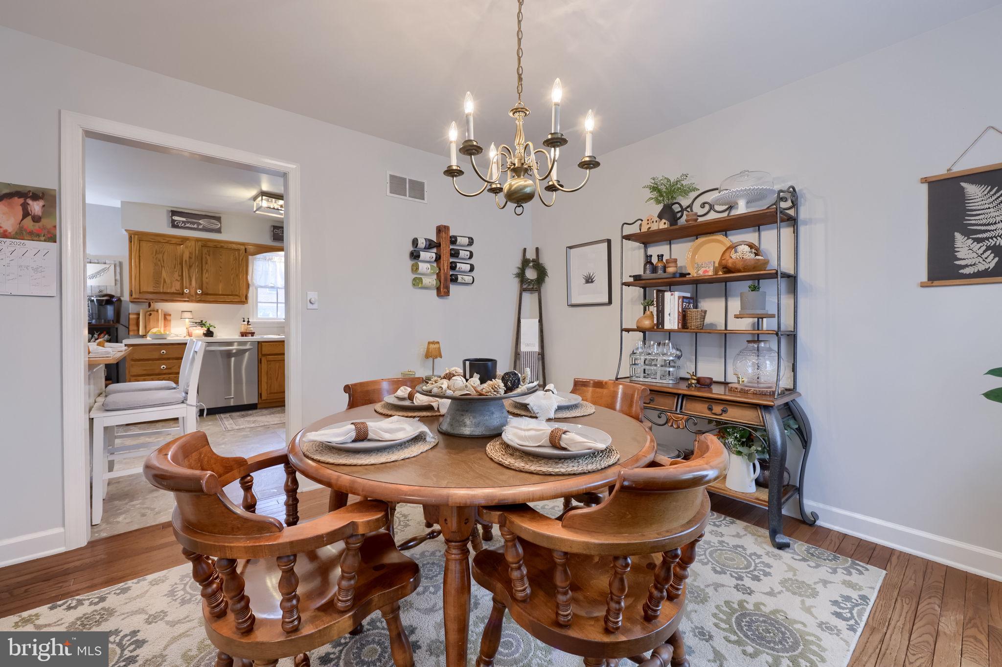 WOODS EDGE - Residential