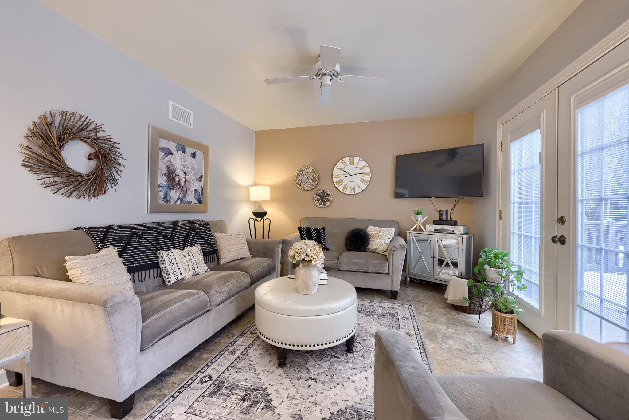 WOODS EDGE - Residential