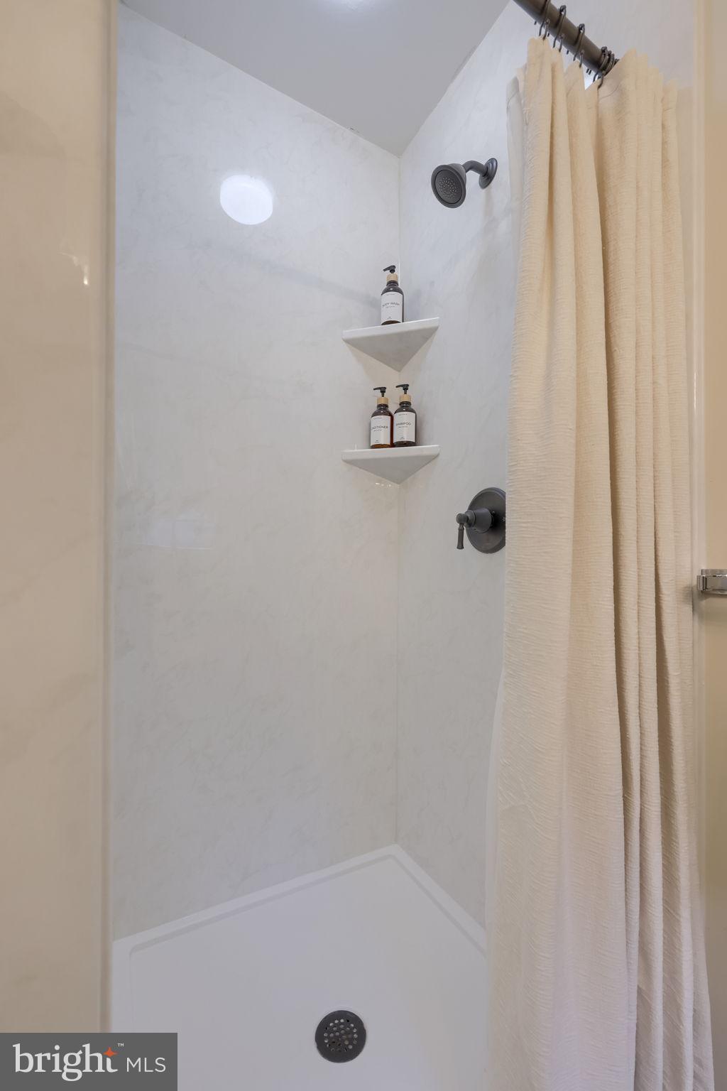 WOODS EDGE - Residential