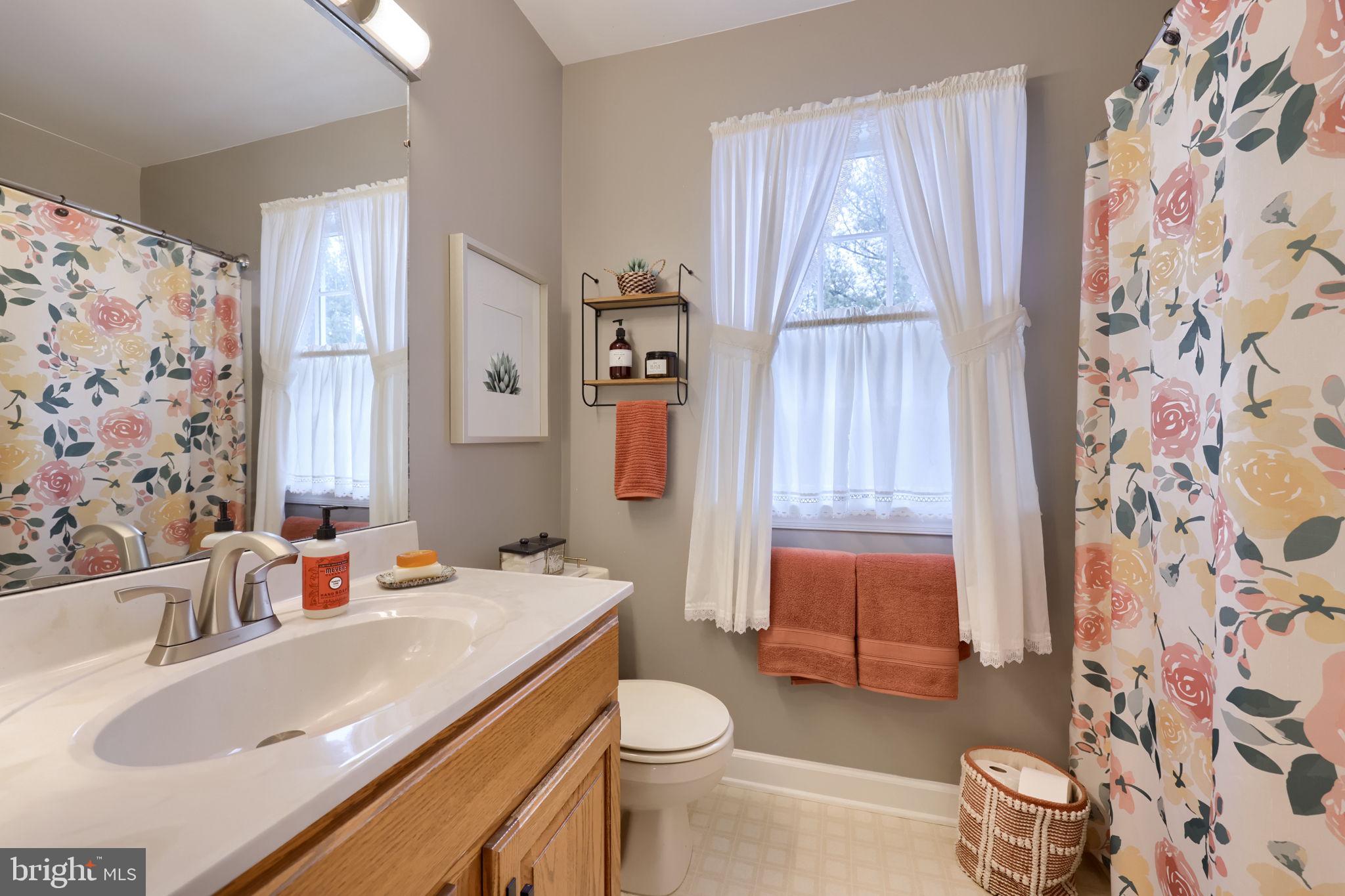 WOODS EDGE - Residential