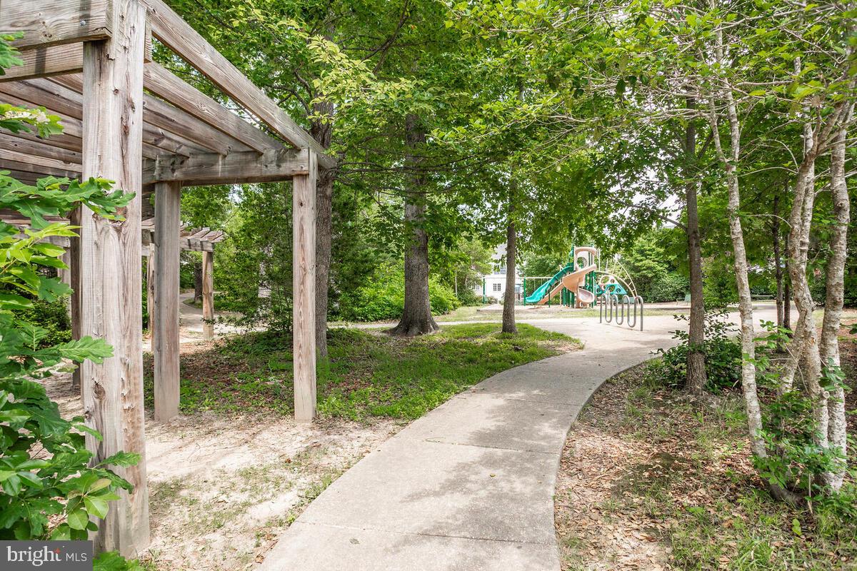 DAHLIA PARK OF WILDEWOOD - Residential