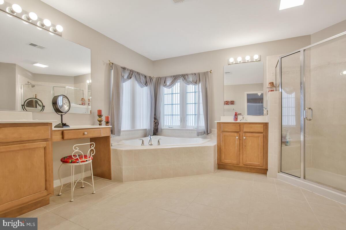 DAHLIA PARK OF WILDEWOOD - Residential