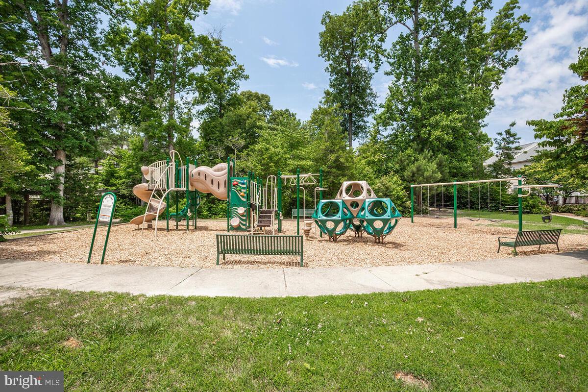 DAHLIA PARK OF WILDEWOOD - Residential