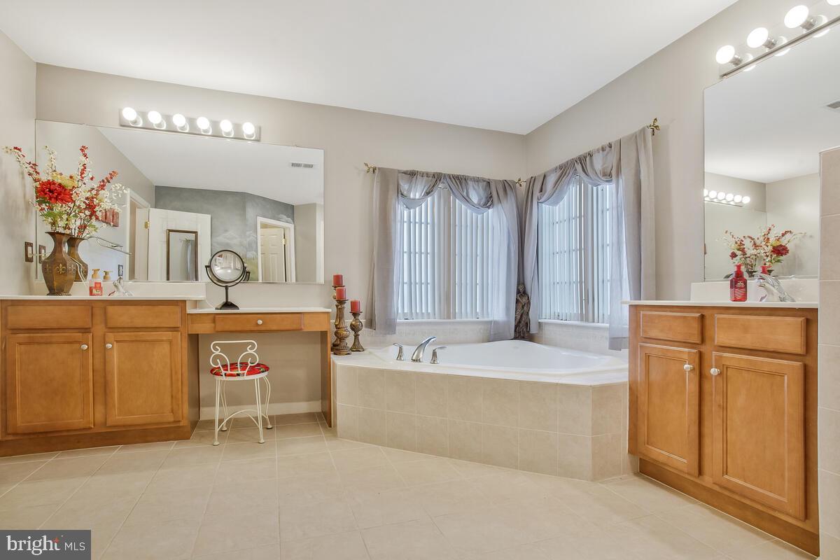 DAHLIA PARK OF WILDEWOOD - Residential