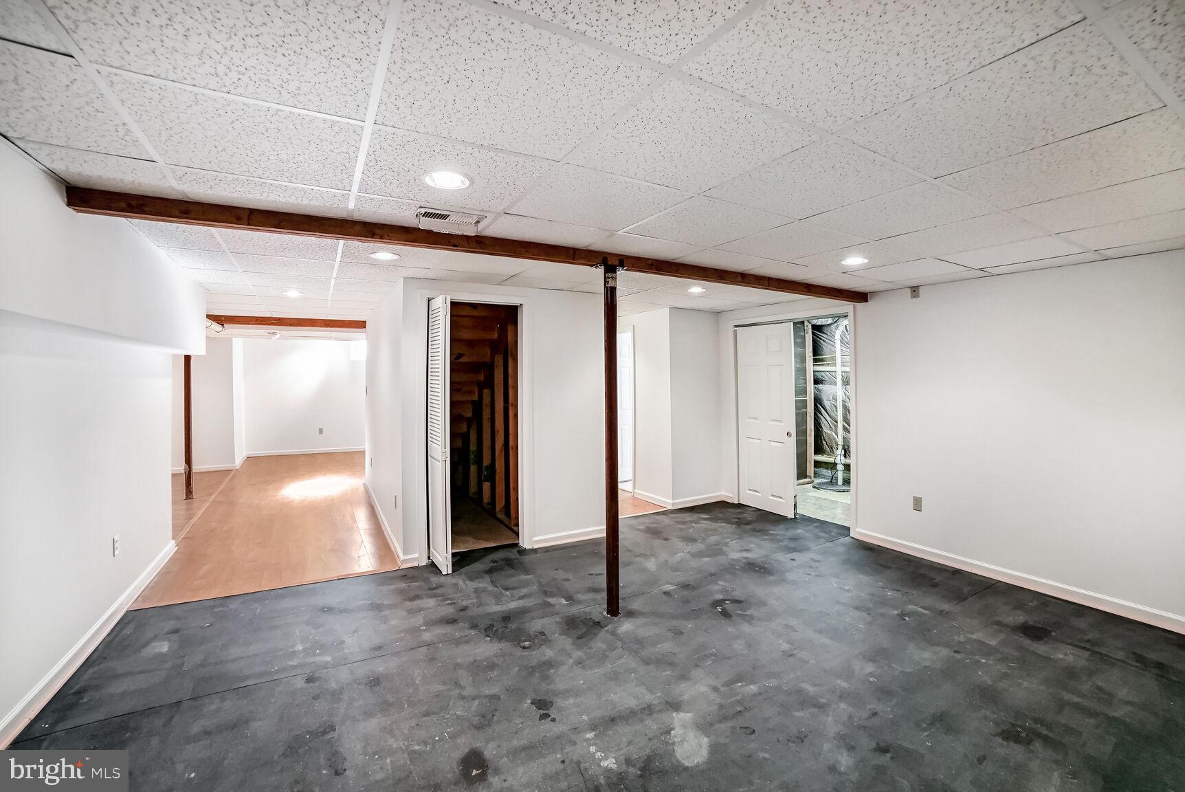 HUNT CLUB ESTATES - Residential