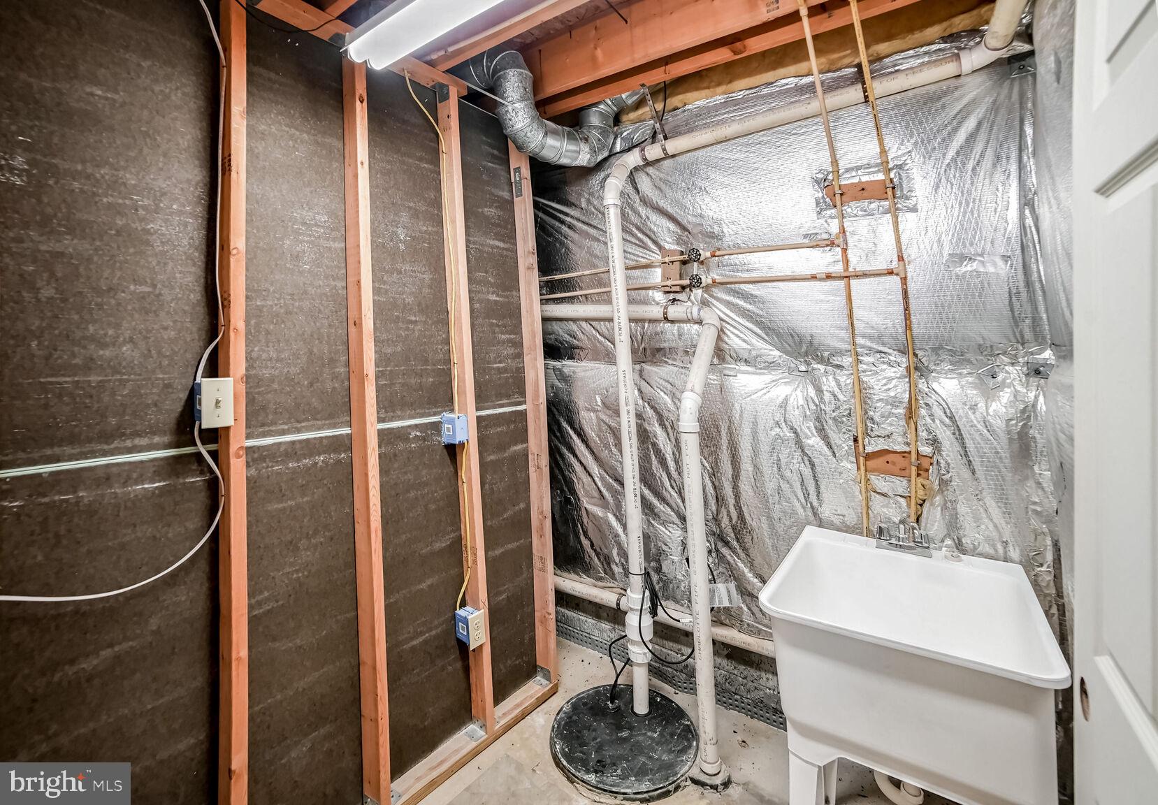 HUNT CLUB ESTATES - Residential