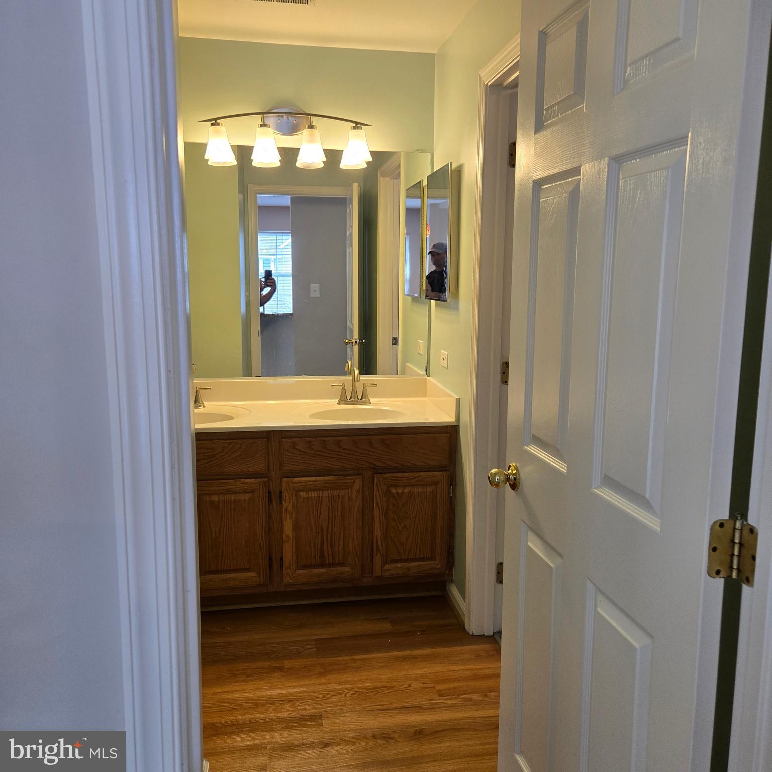 COLUMBIA TOWN CENTER - Residential Lease