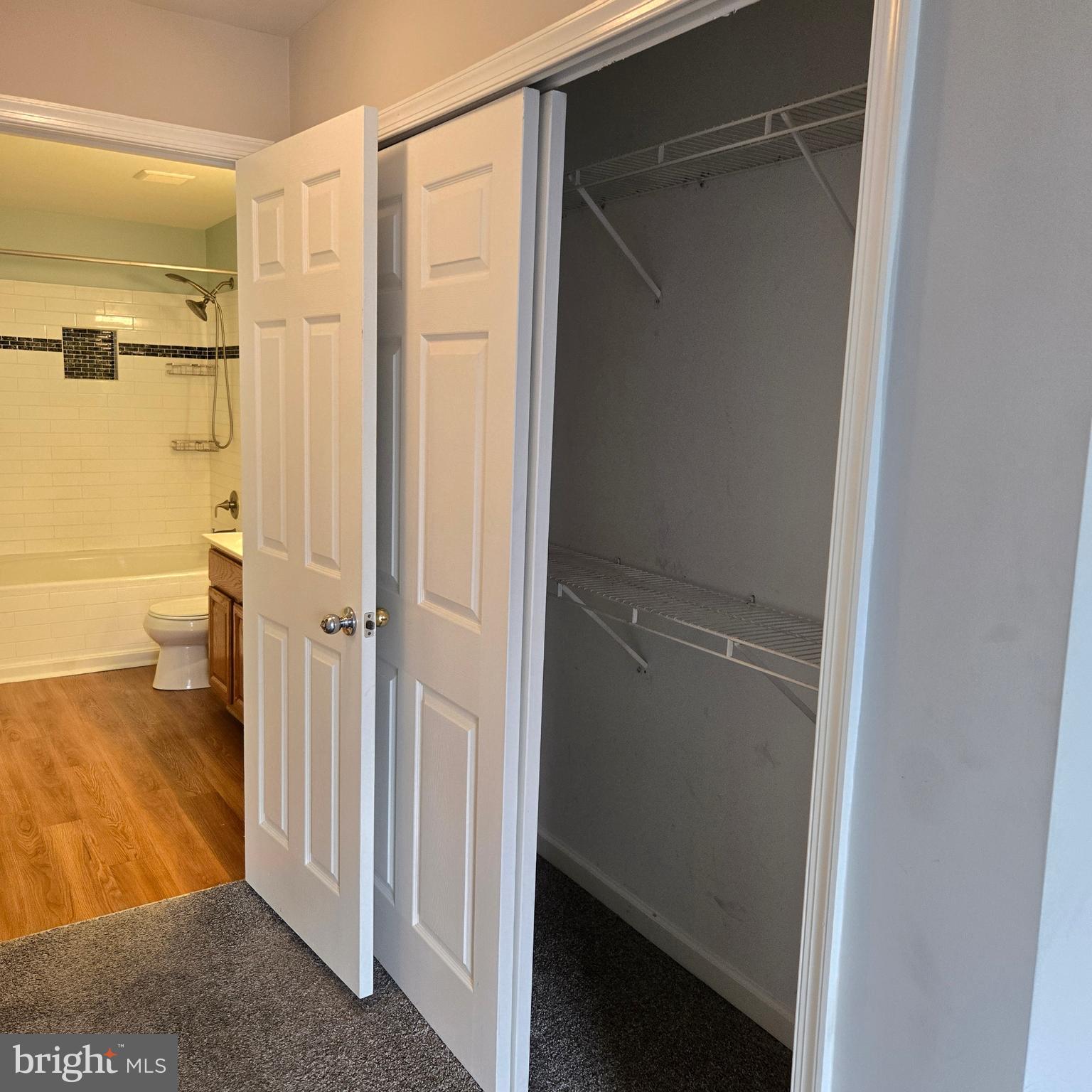 COLUMBIA TOWN CENTER - Residential Lease