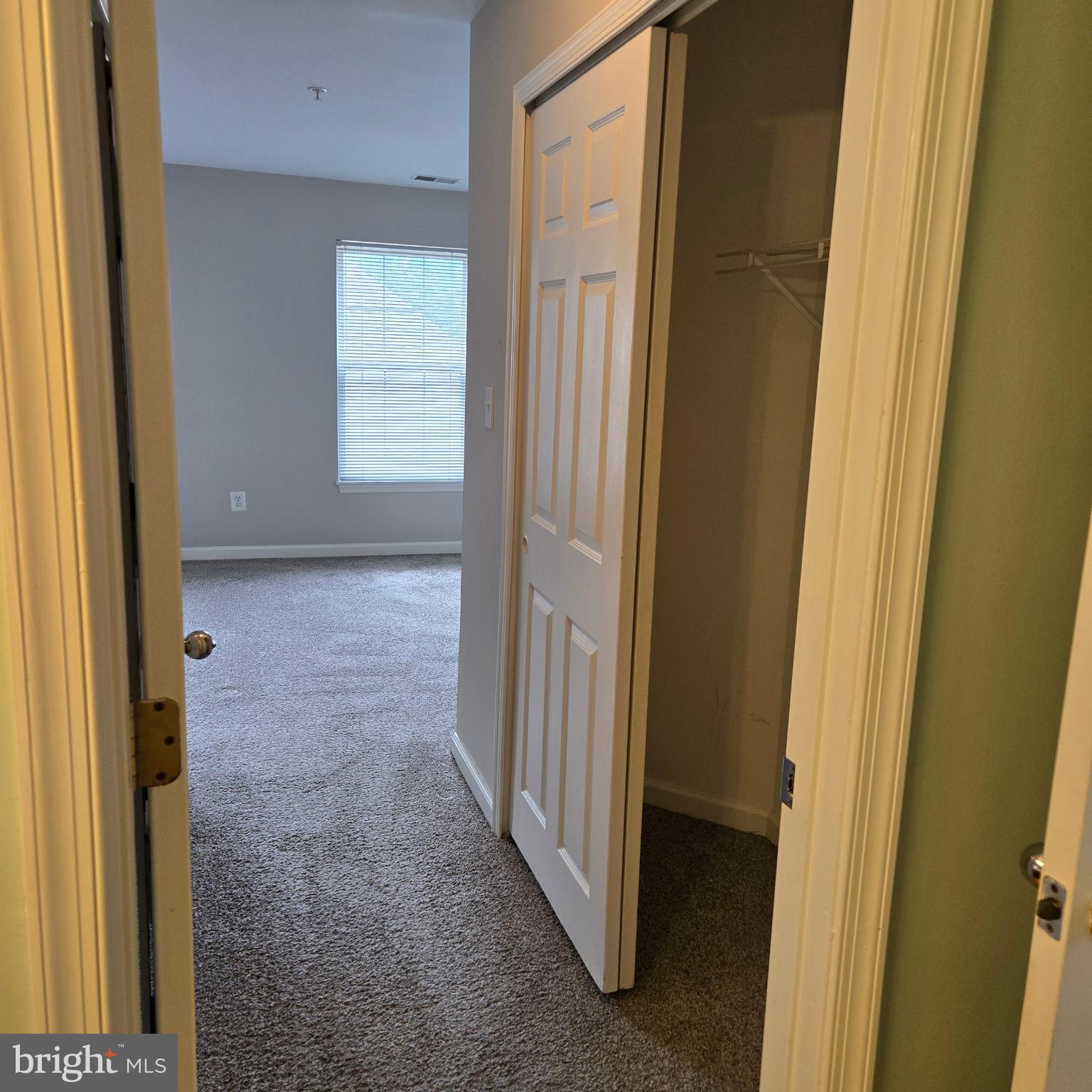 COLUMBIA TOWN CENTER - Residential Lease