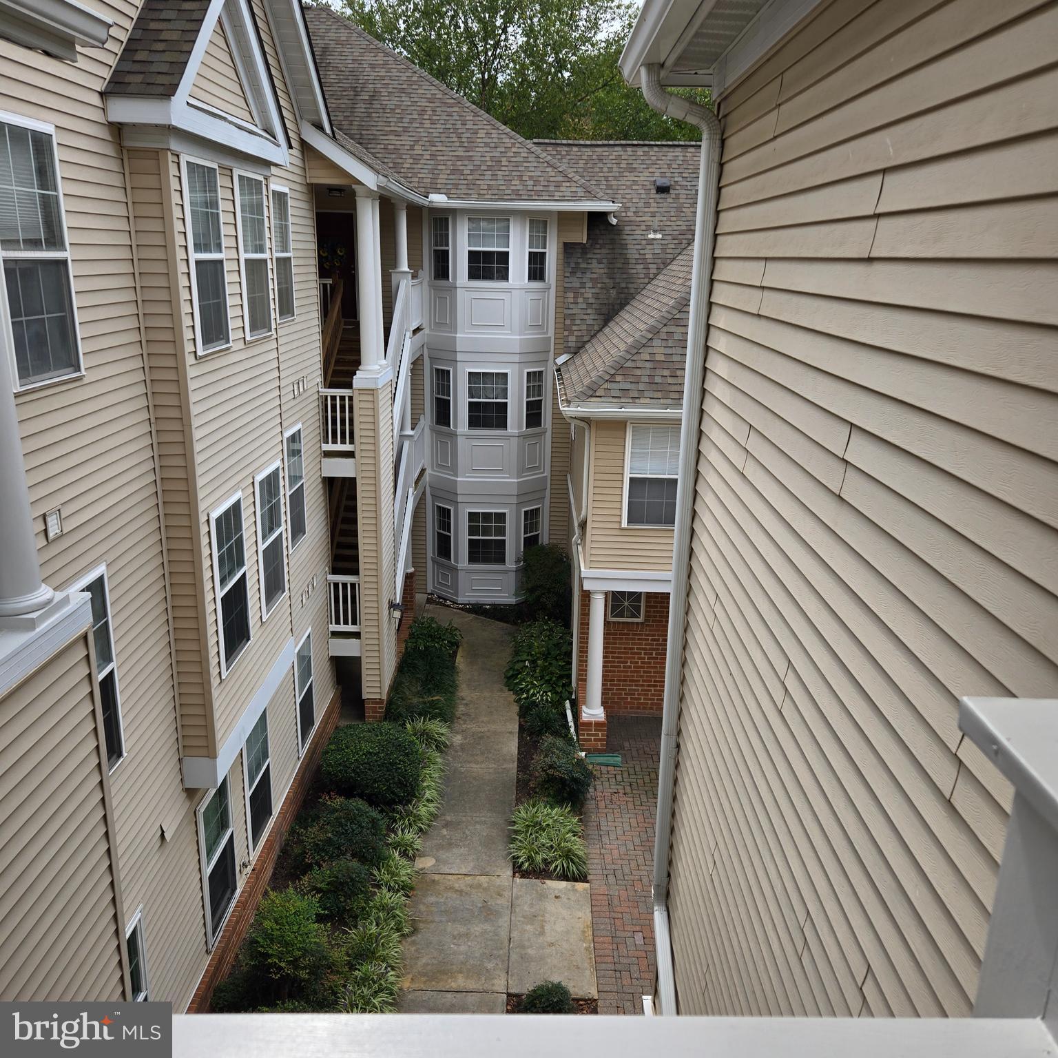 COLUMBIA TOWN CENTER - Residential Lease