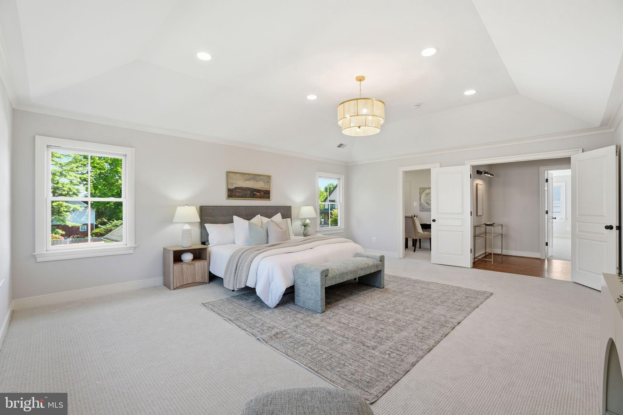 WILLIAMSBURG VILLAGE - Residential