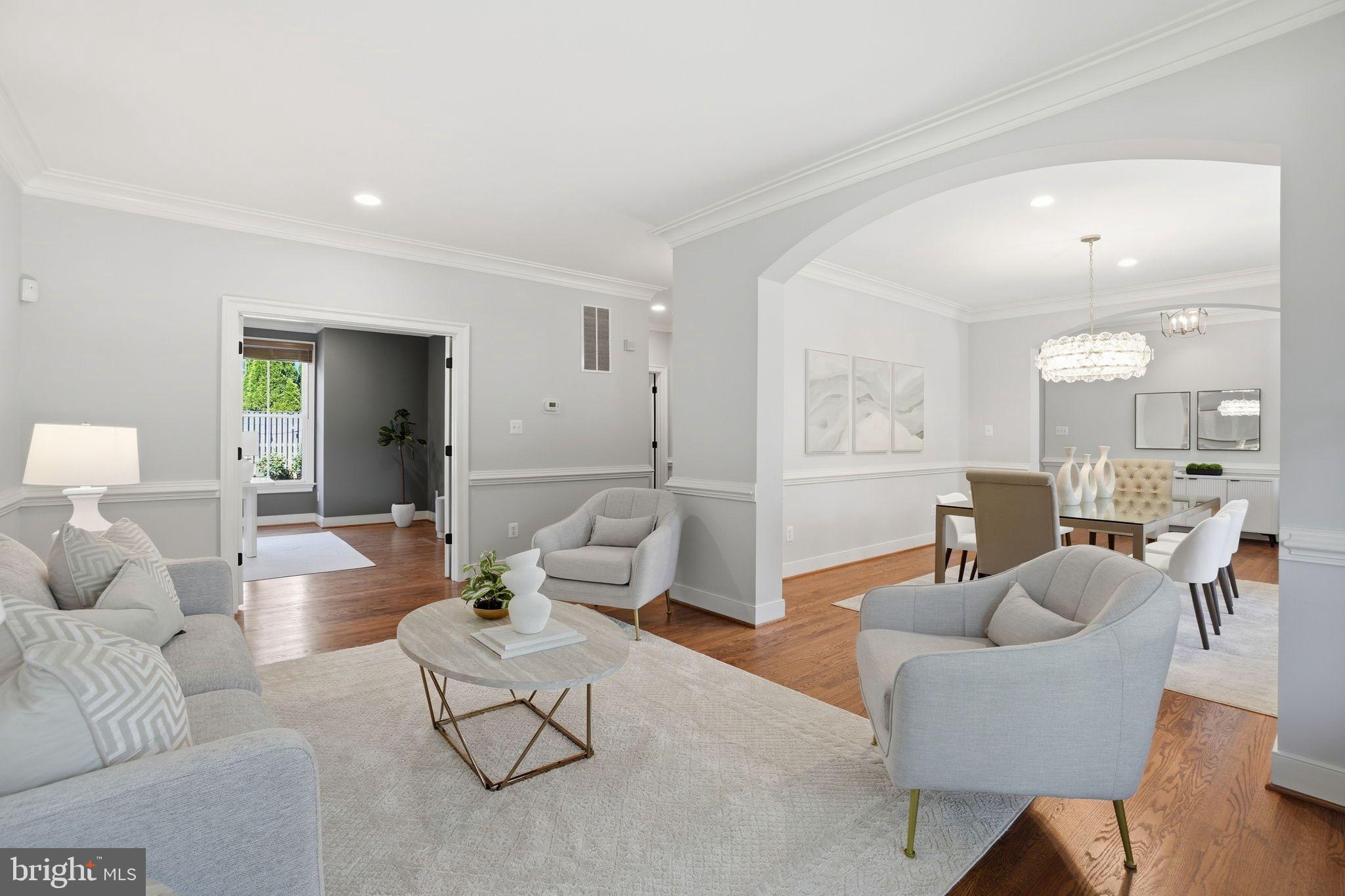WILLIAMSBURG VILLAGE - Residential