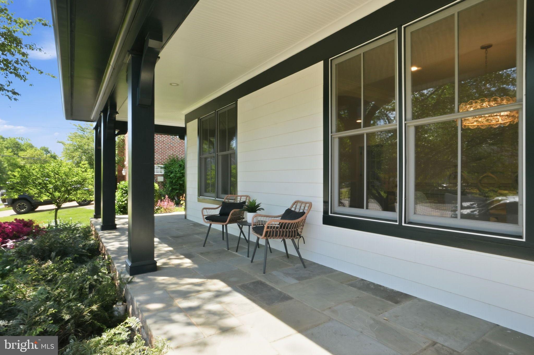 WILLIAMSBURG VILLAGE - Residential