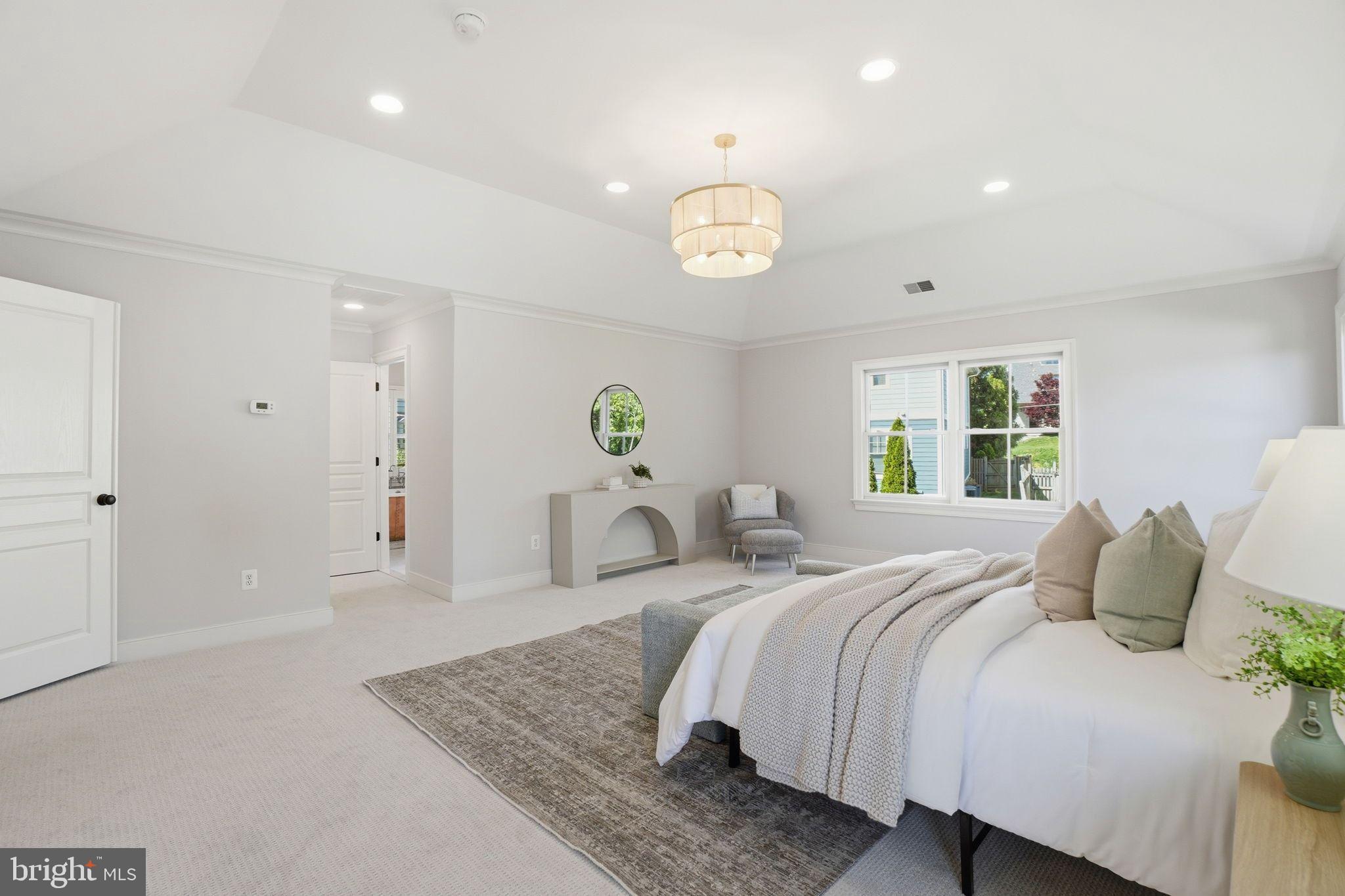 WILLIAMSBURG VILLAGE - Residential