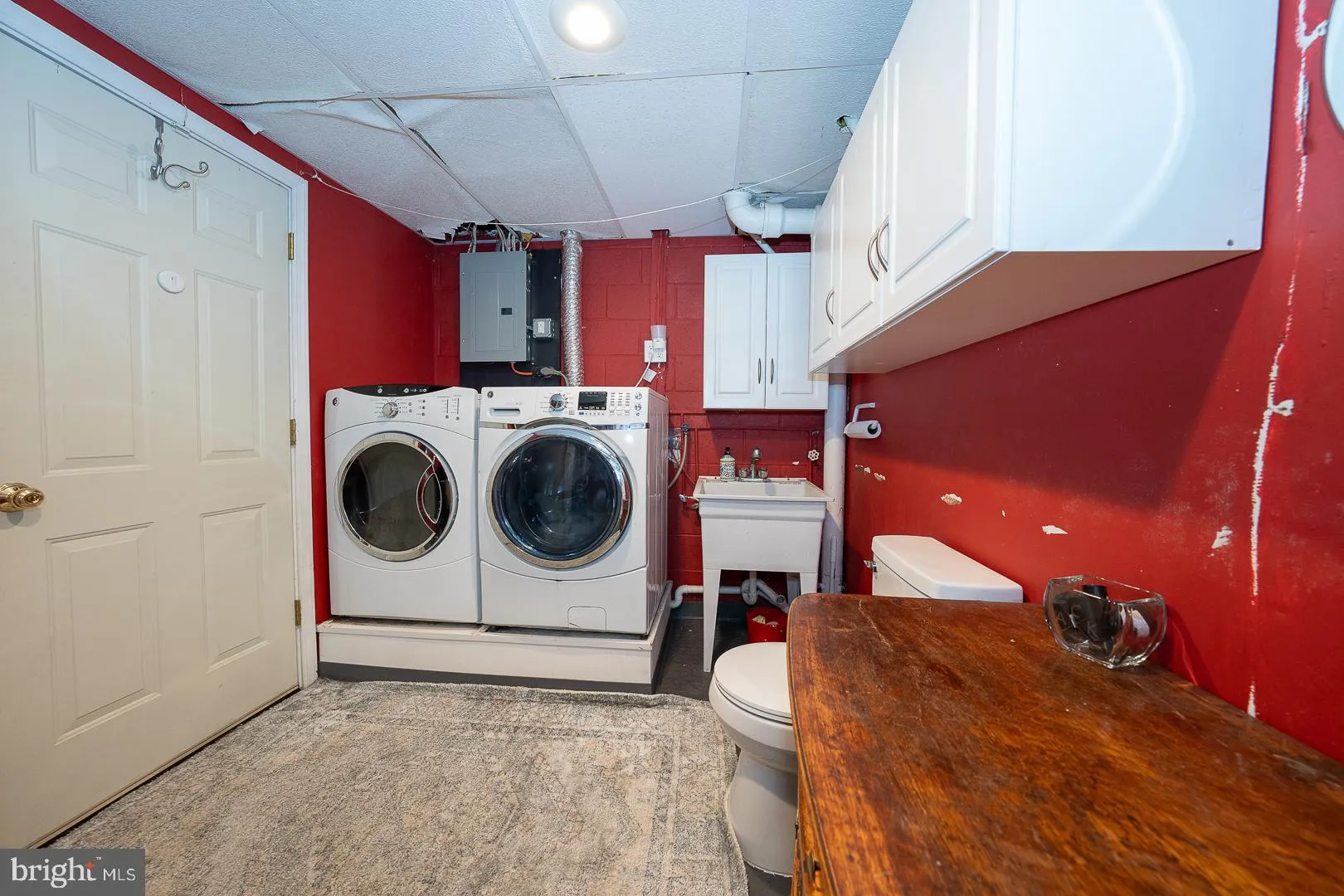 Downingtown, Pennsylvania 19335, United States, 3 Bedrooms Bedrooms, ,3 BathroomsBathrooms,Residential,Pending,149774