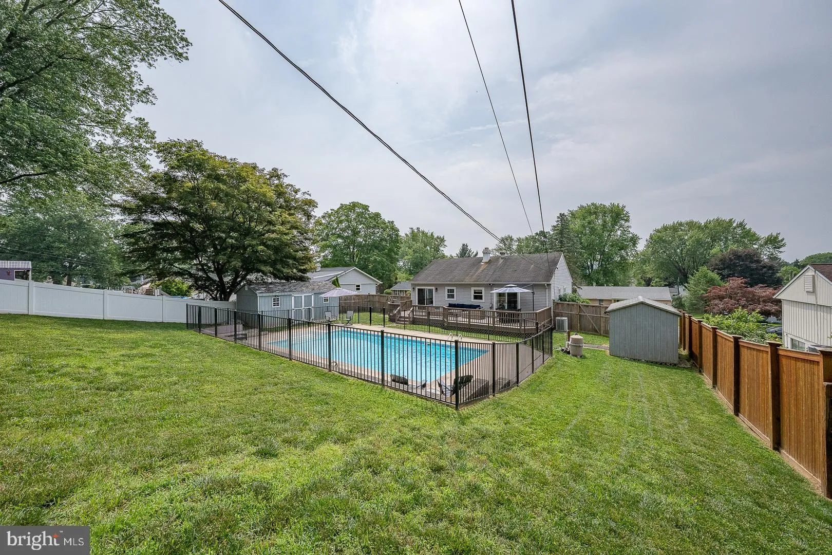 Downingtown, Pennsylvania 19335, United States, 3 Bedrooms Bedrooms, ,3 BathroomsBathrooms,Residential,Pending,149774