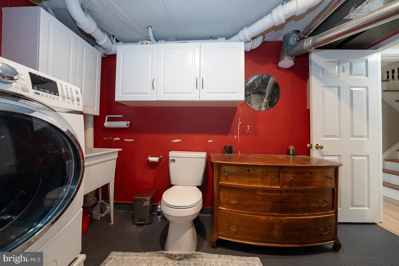 Downingtown, Pennsylvania 19335, United States, 3 Bedrooms Bedrooms, ,3 BathroomsBathrooms,Residential,Pending,149774