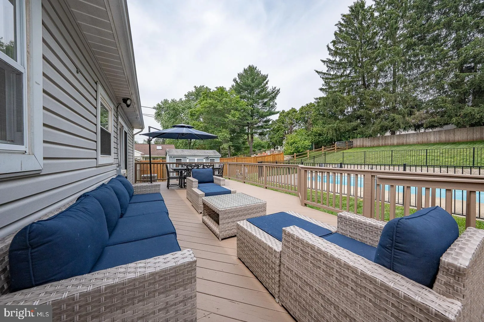 Downingtown, Pennsylvania 19335, United States, 3 Bedrooms Bedrooms, ,3 BathroomsBathrooms,Residential,Pending,149774