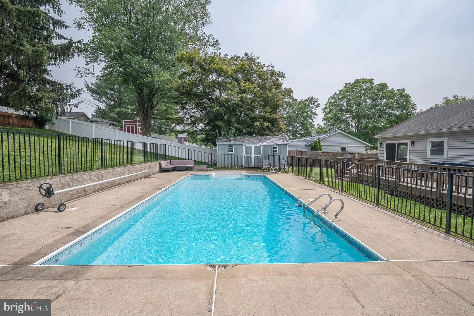 Downingtown, Pennsylvania 19335, United States, 3 Bedrooms Bedrooms, ,3 BathroomsBathrooms,Residential,Pending,149774