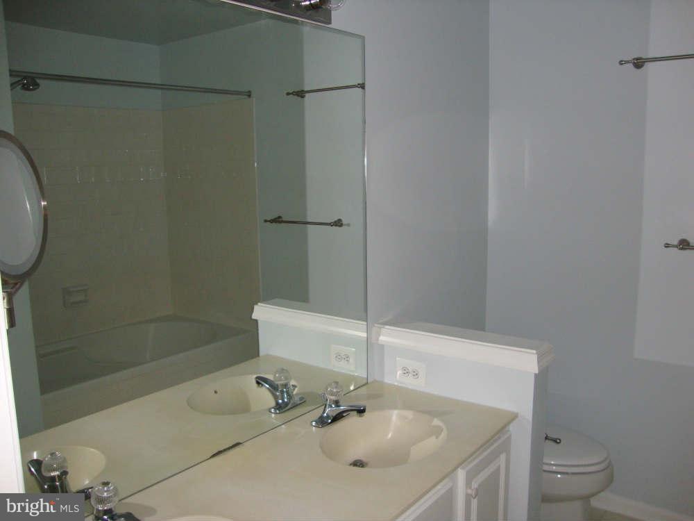 CHATHAM GREEN - Residential Lease