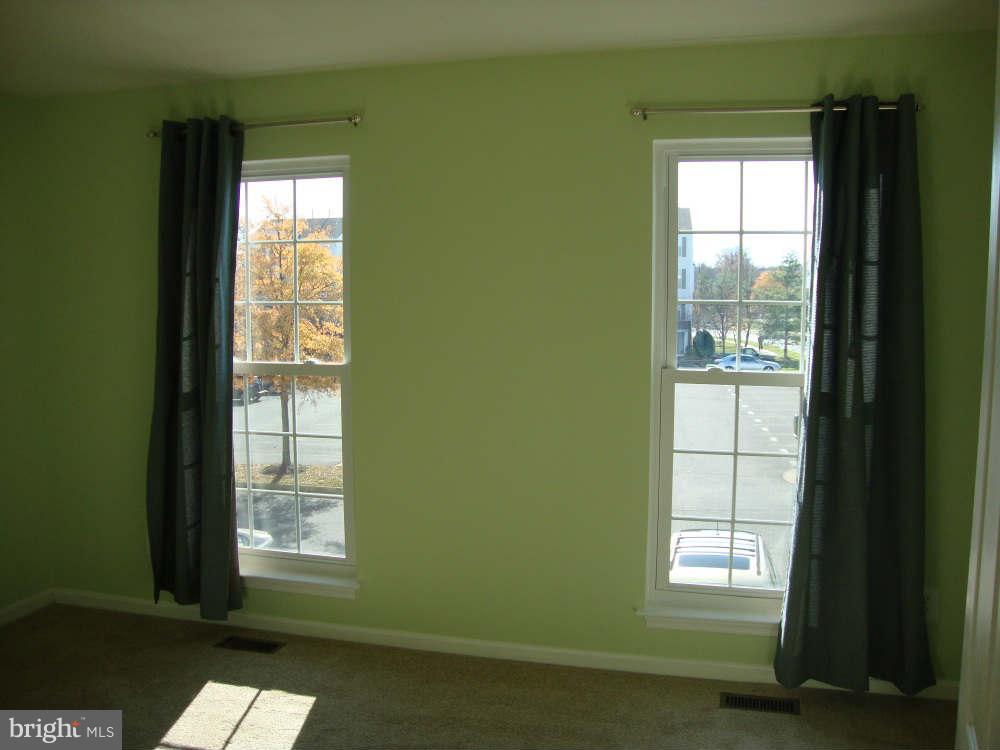 CHATHAM GREEN - Residential Lease