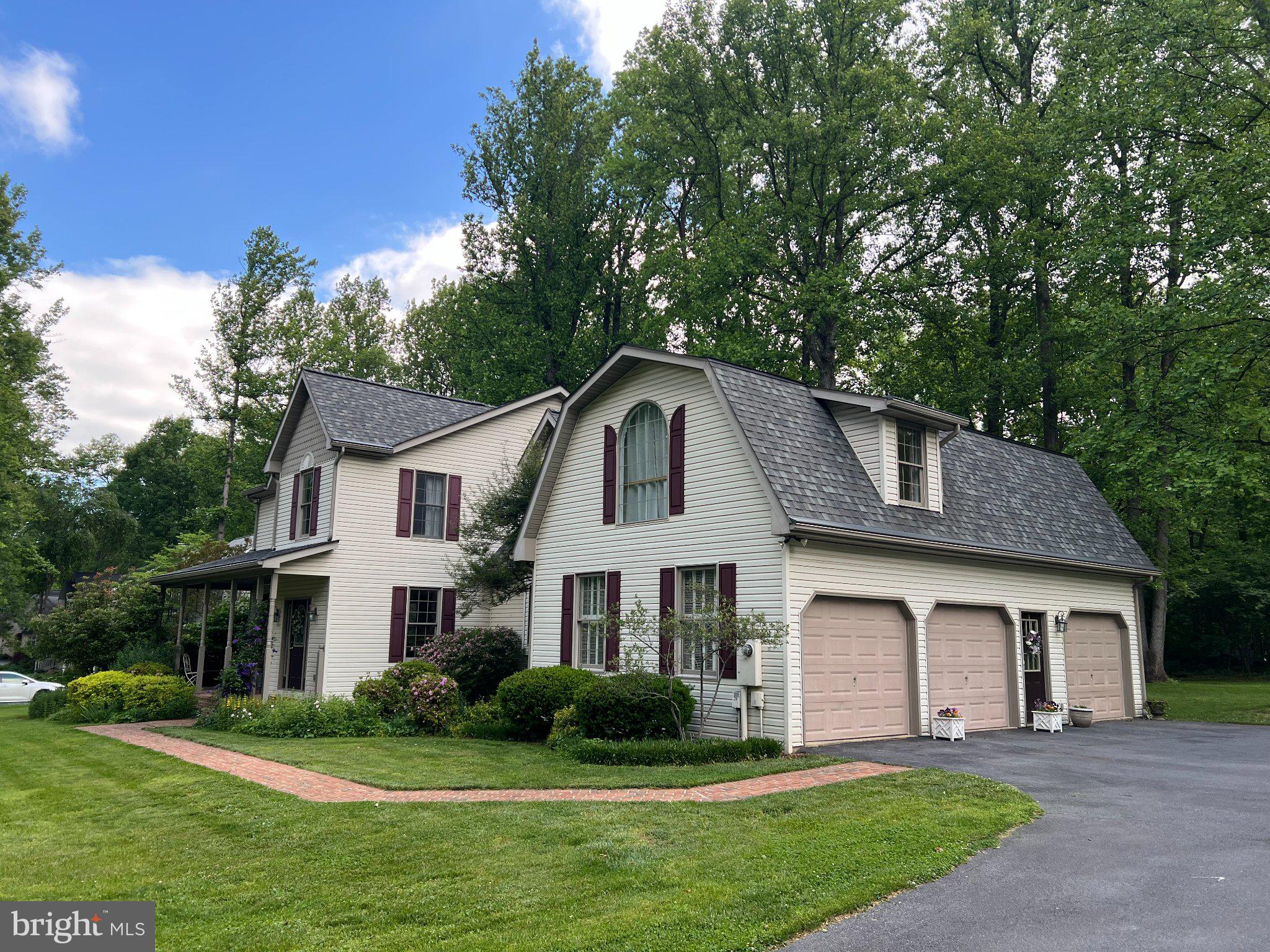 STONELEIGH - Residential