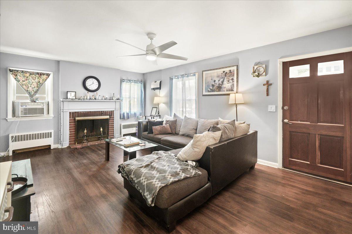 NORTH END - Residential