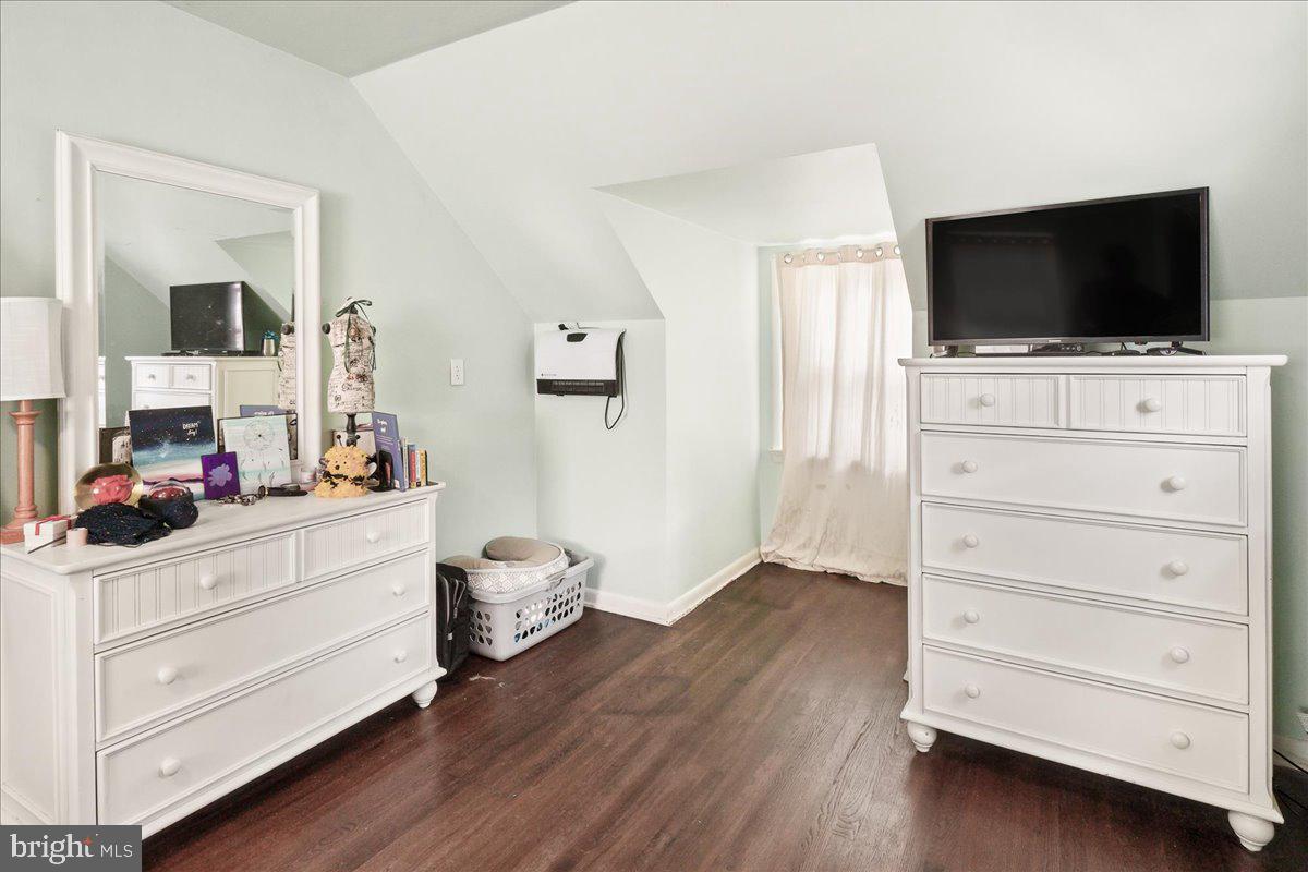 NORTH END - Residential