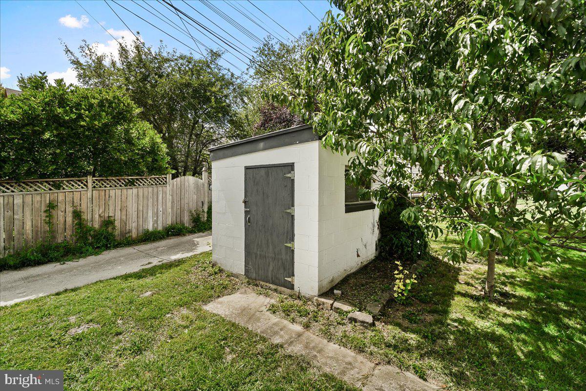 NORTH END - Residential