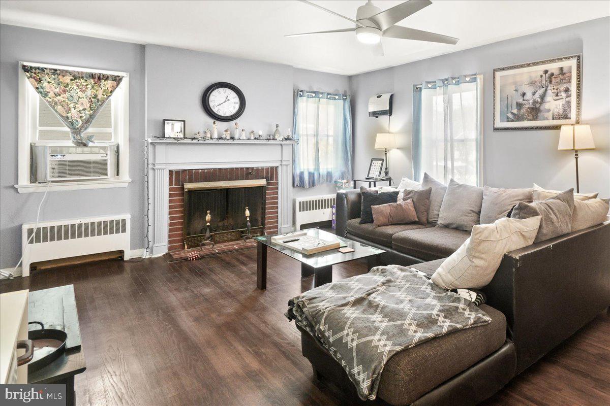 NORTH END - Residential