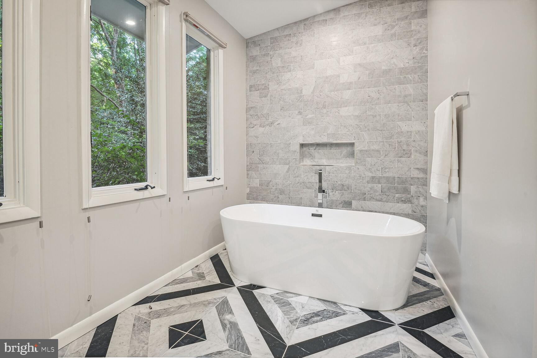 POTOMAC VIEW ESTATES - Residential