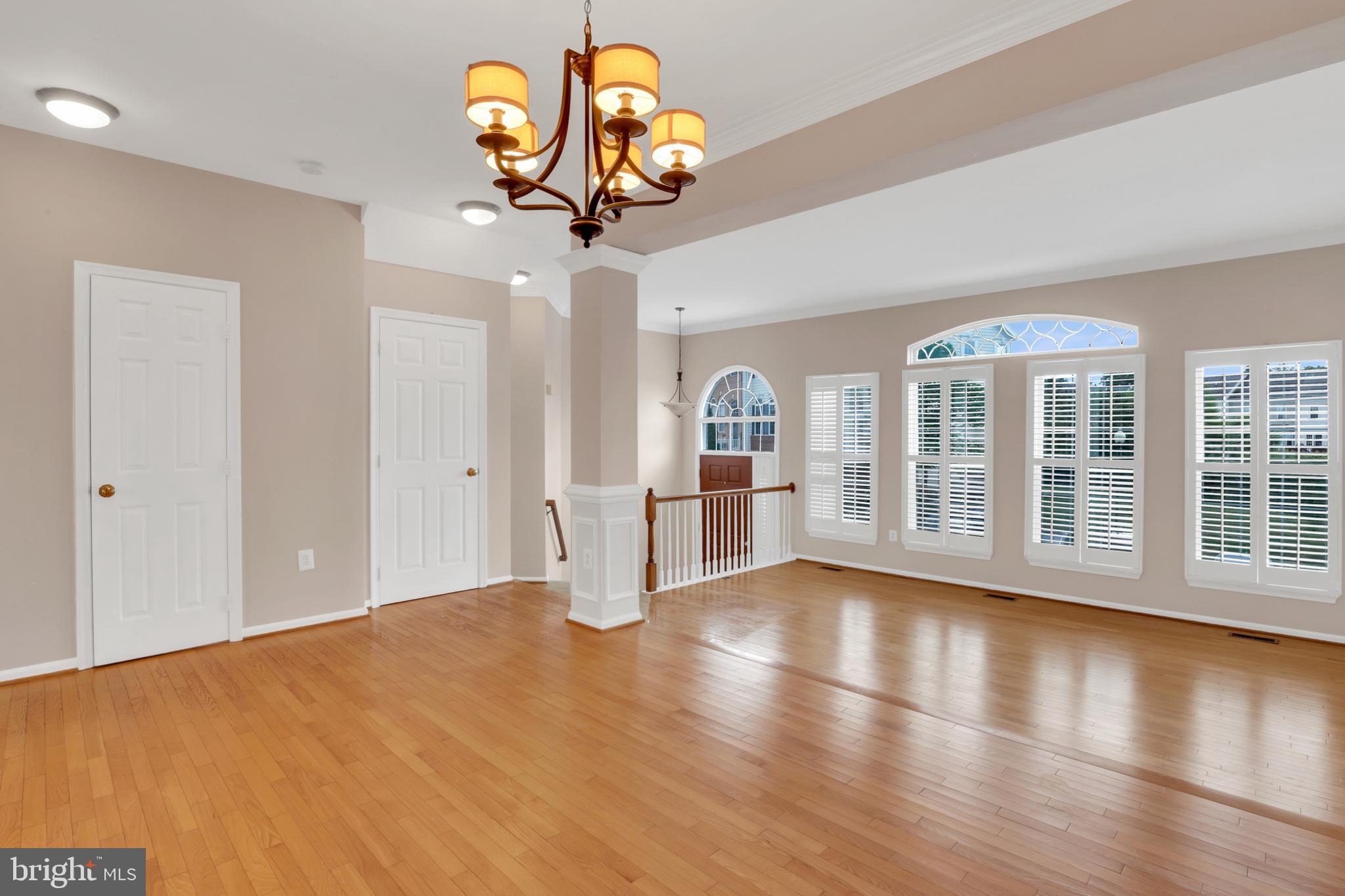 ASHBURN VILLAGE - Residential Lease