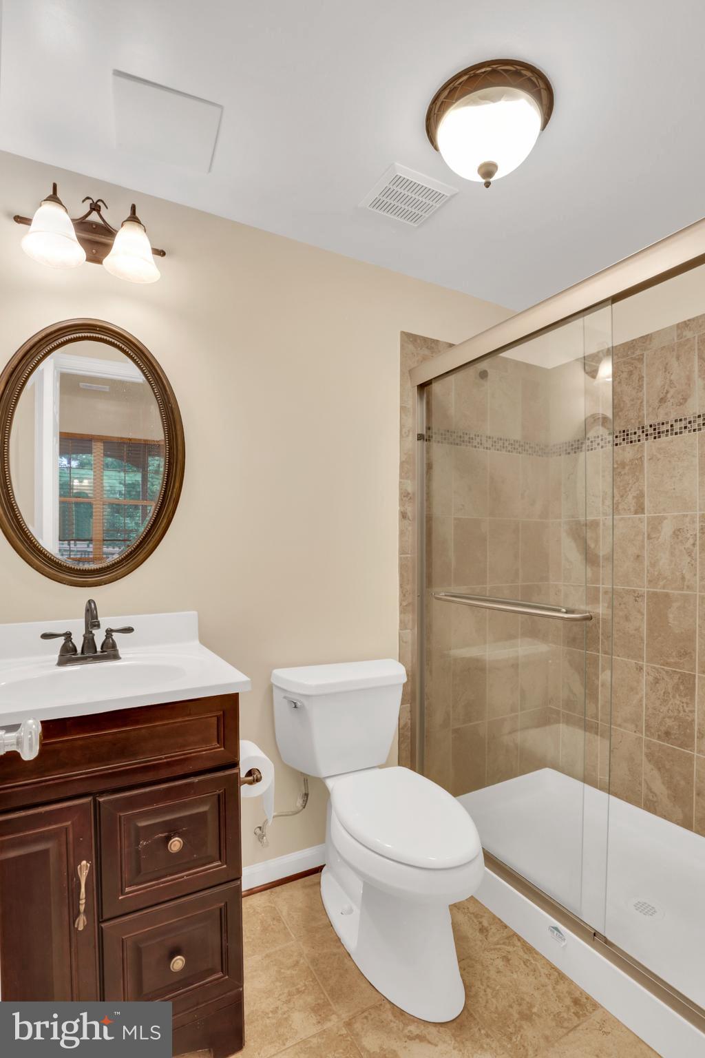 ASHBURN VILLAGE - Residential Lease