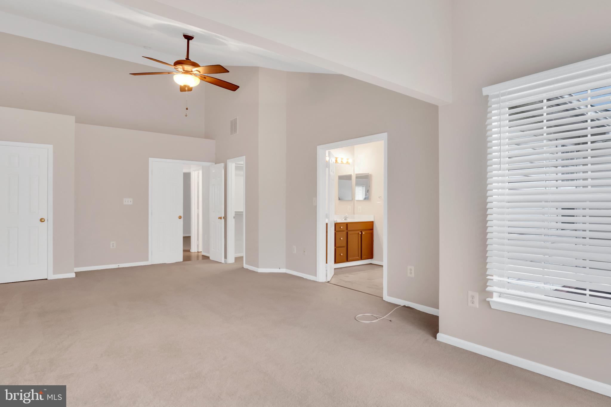 ASHBURN VILLAGE - Residential Lease