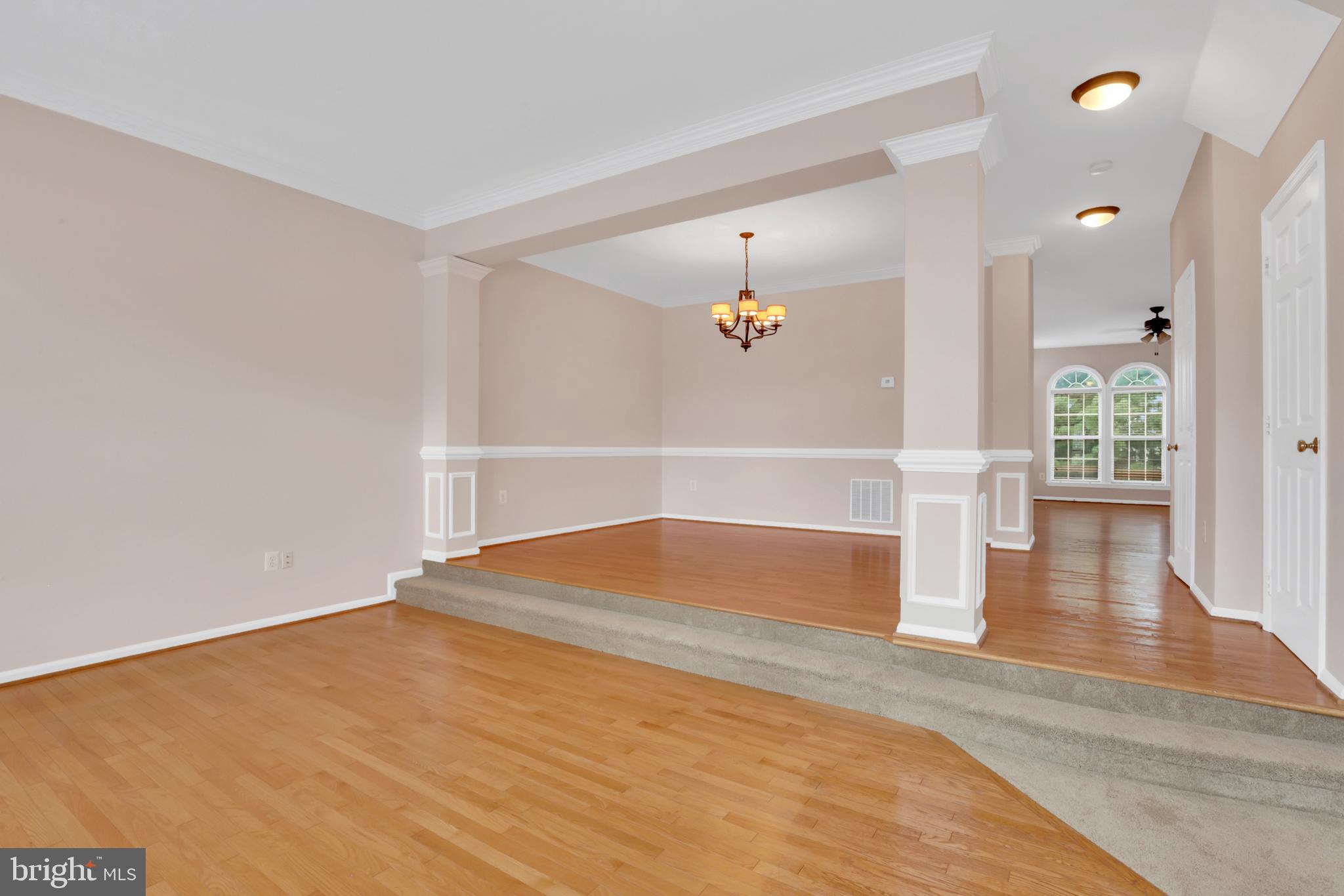 ASHBURN VILLAGE - Residential Lease