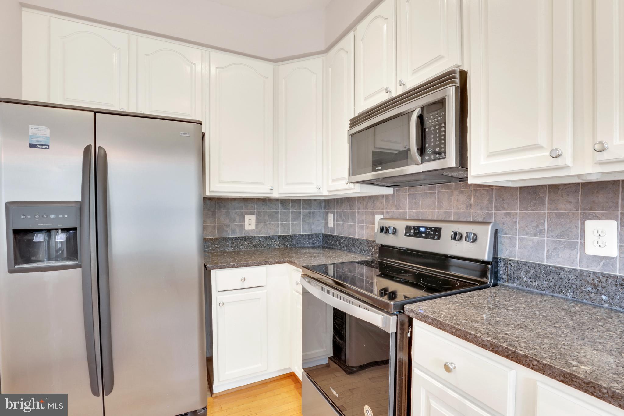 ASHBURN VILLAGE - Residential Lease