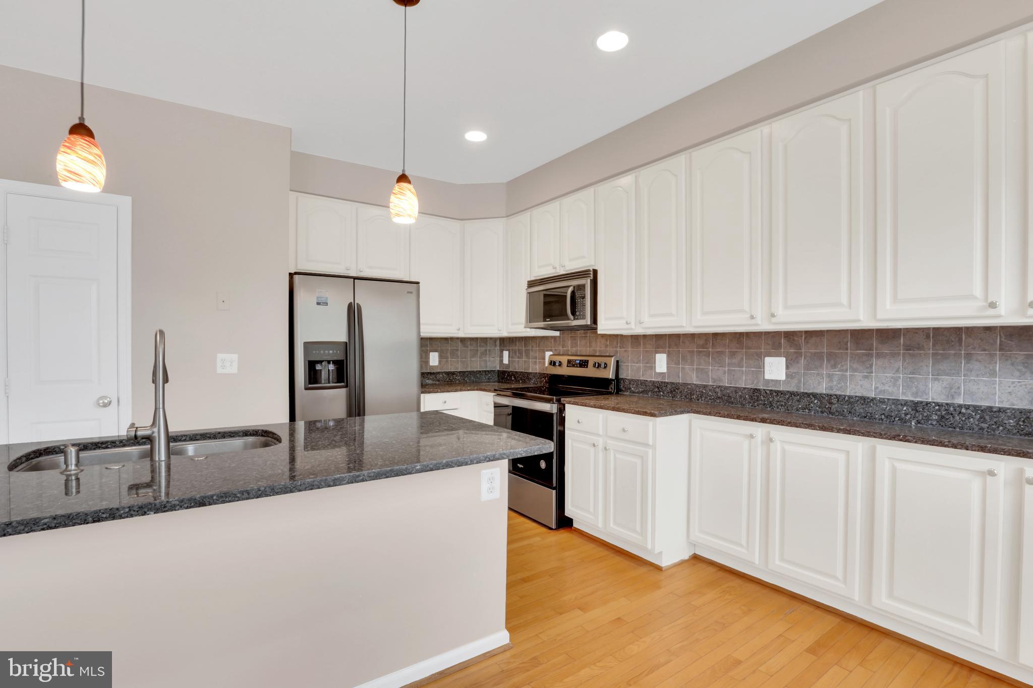 ASHBURN VILLAGE - Residential Lease