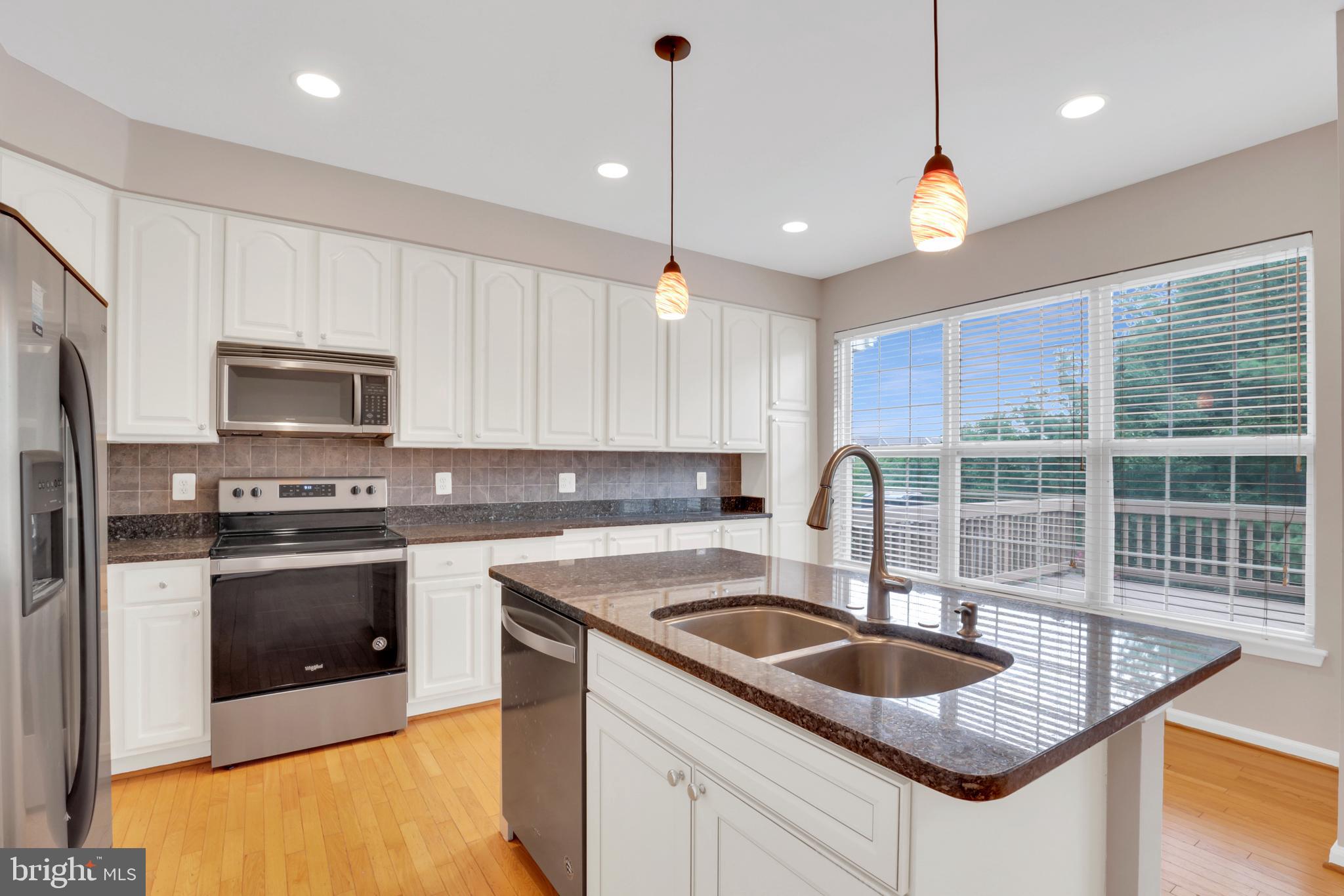 ASHBURN VILLAGE - Residential Lease