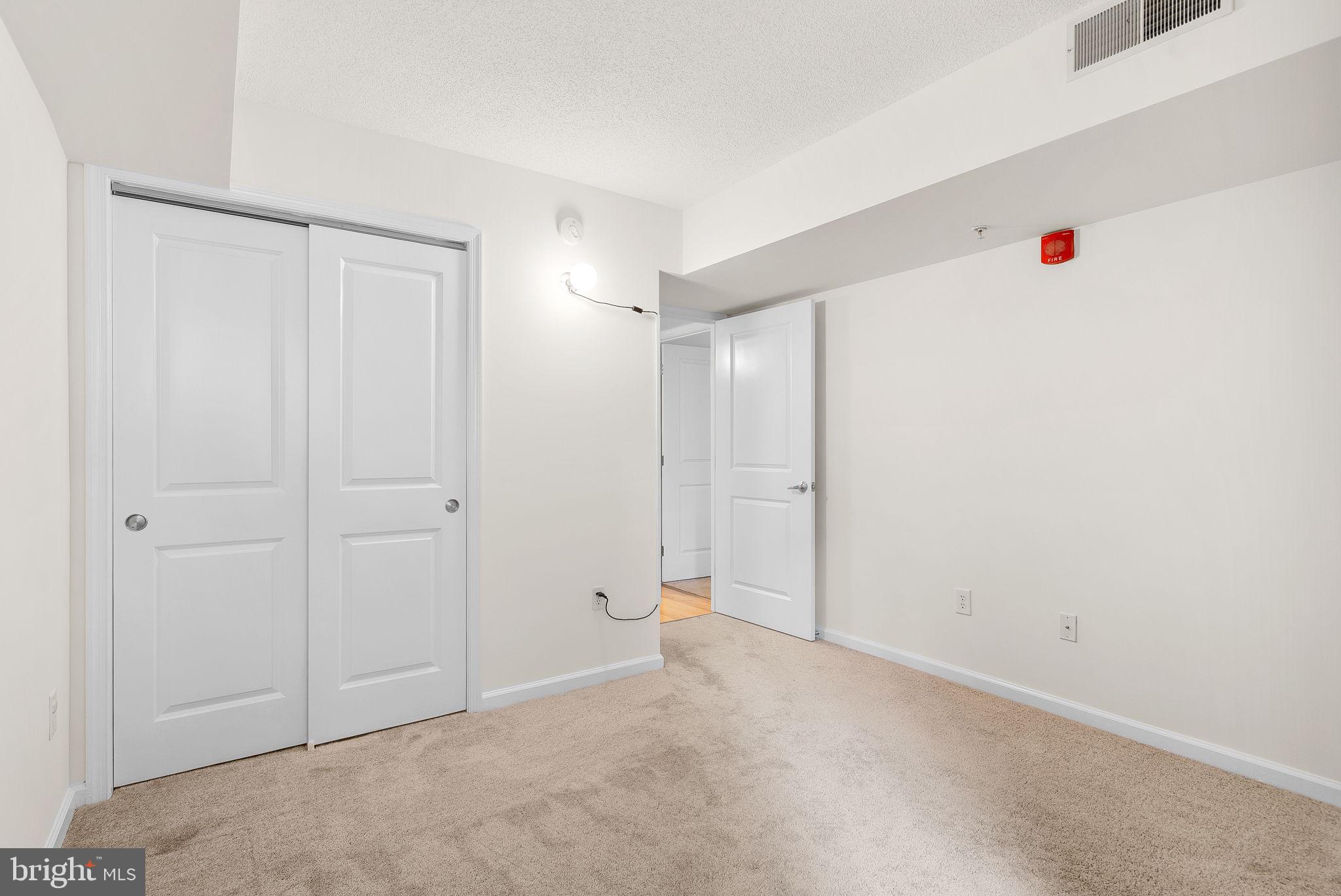 SILVER SPRING - Residential