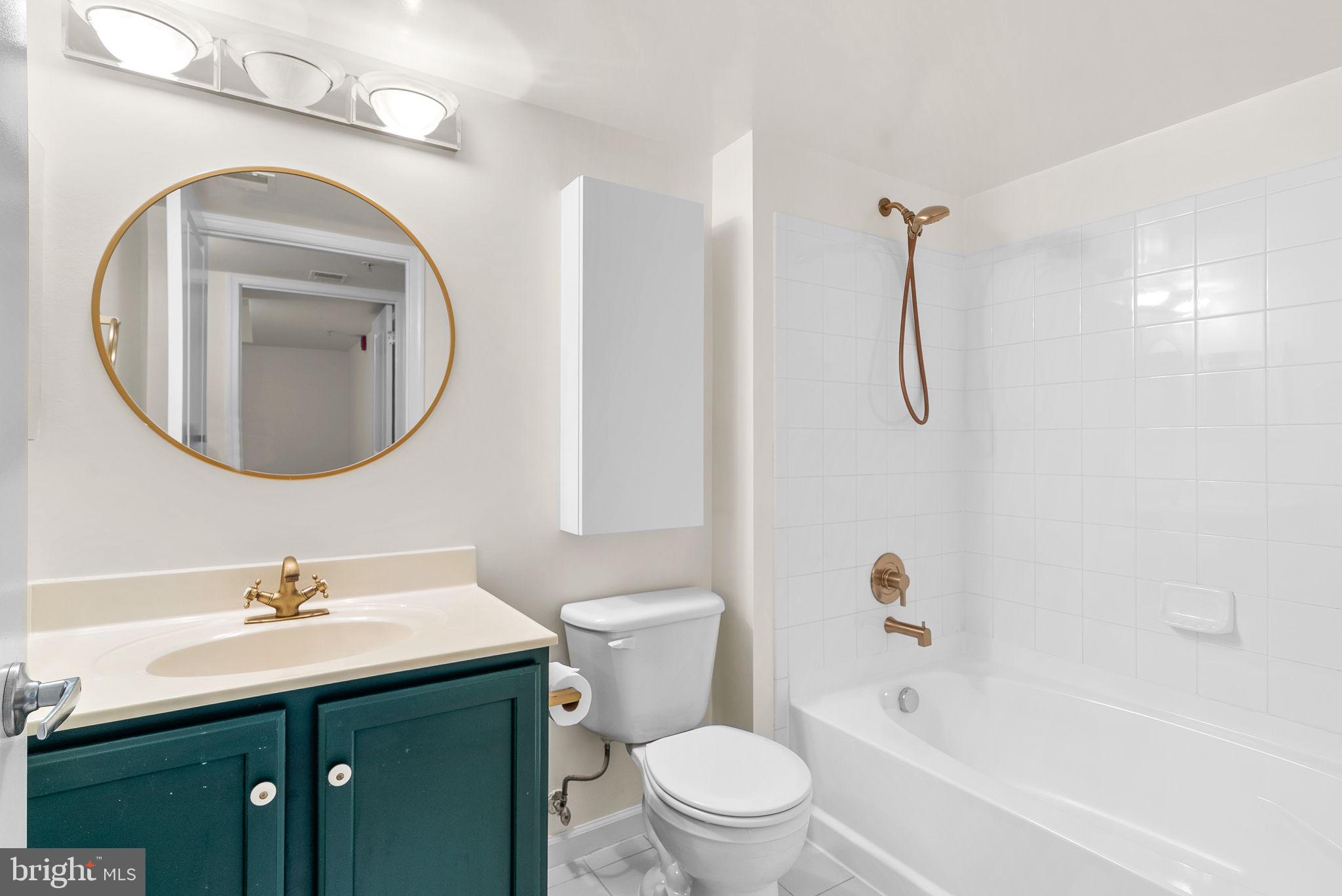 SILVER SPRING - Residential