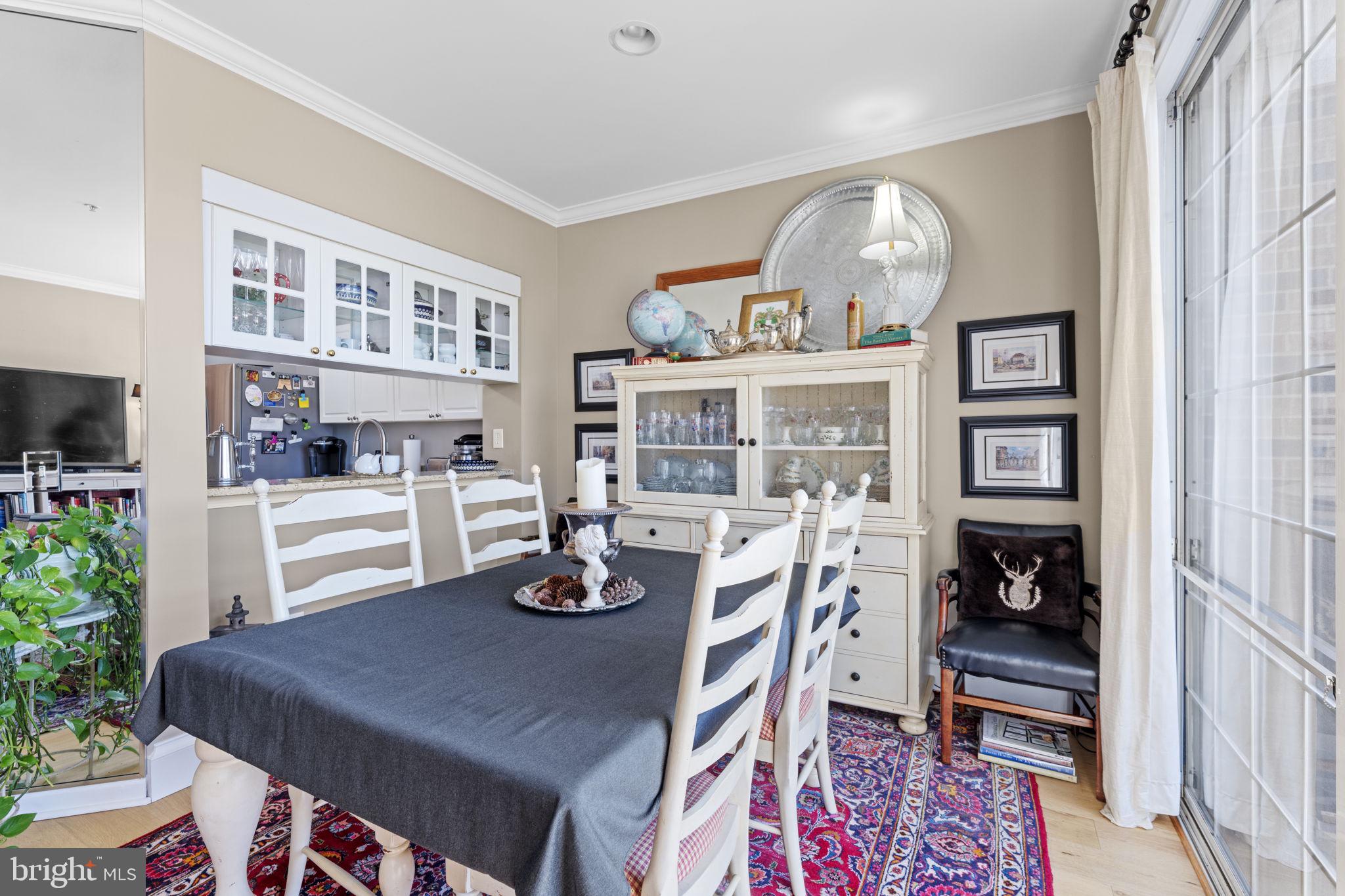 CHELSEA COURTS - Residential